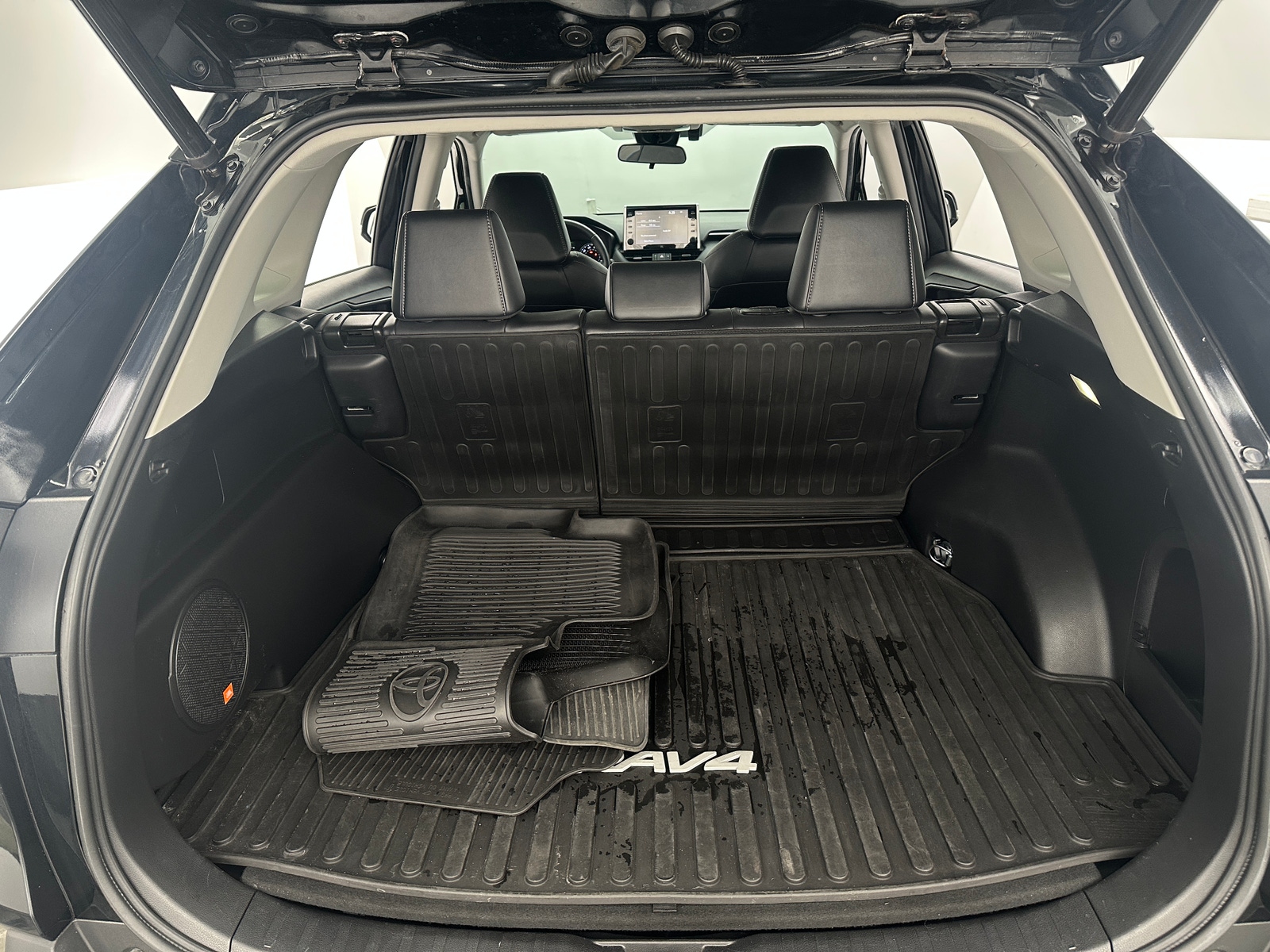 Thumbnail: 2022 Toyota RAV4 - 6