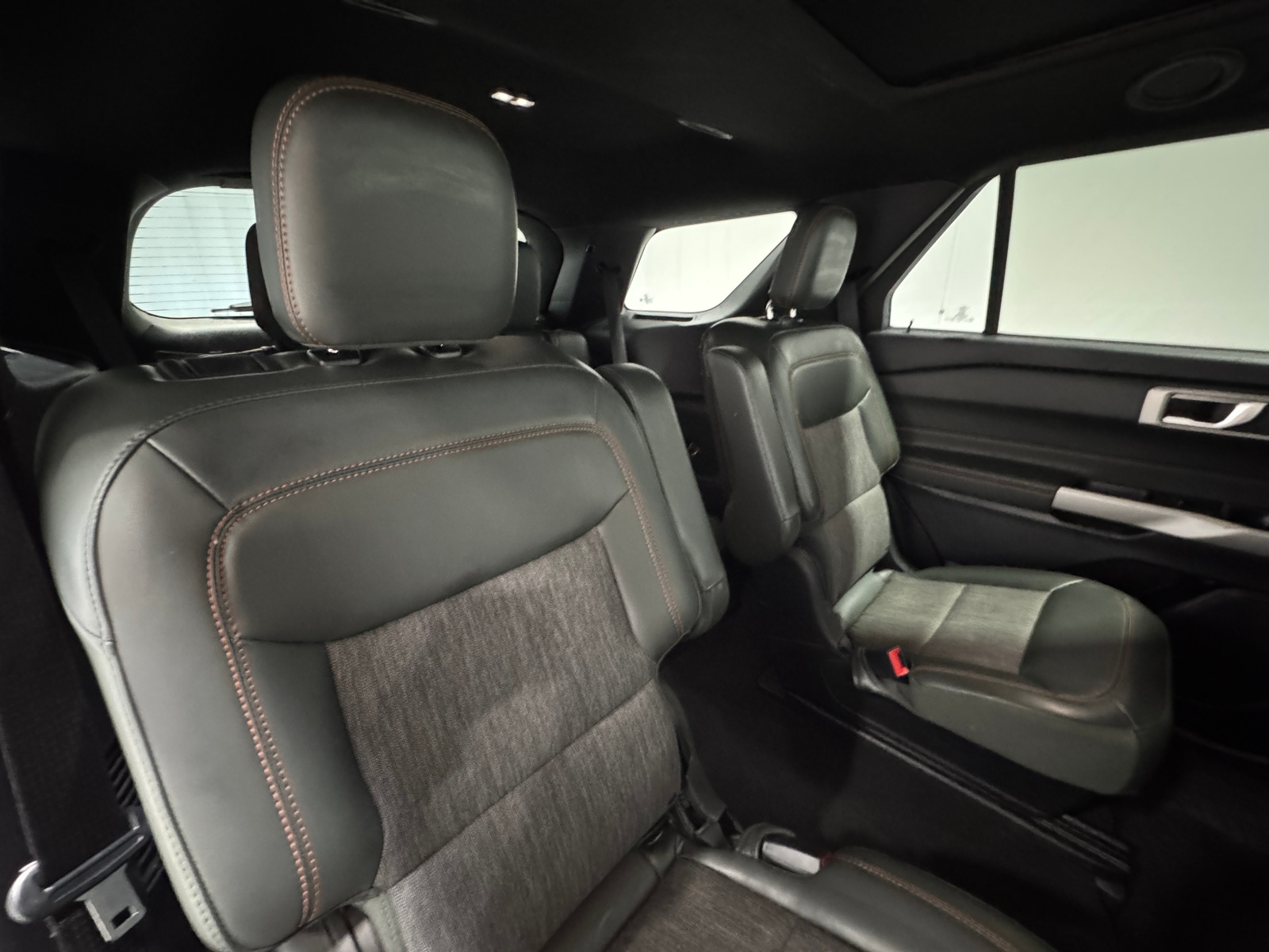 Thumbnail: 2022 Ford Explorer - 5