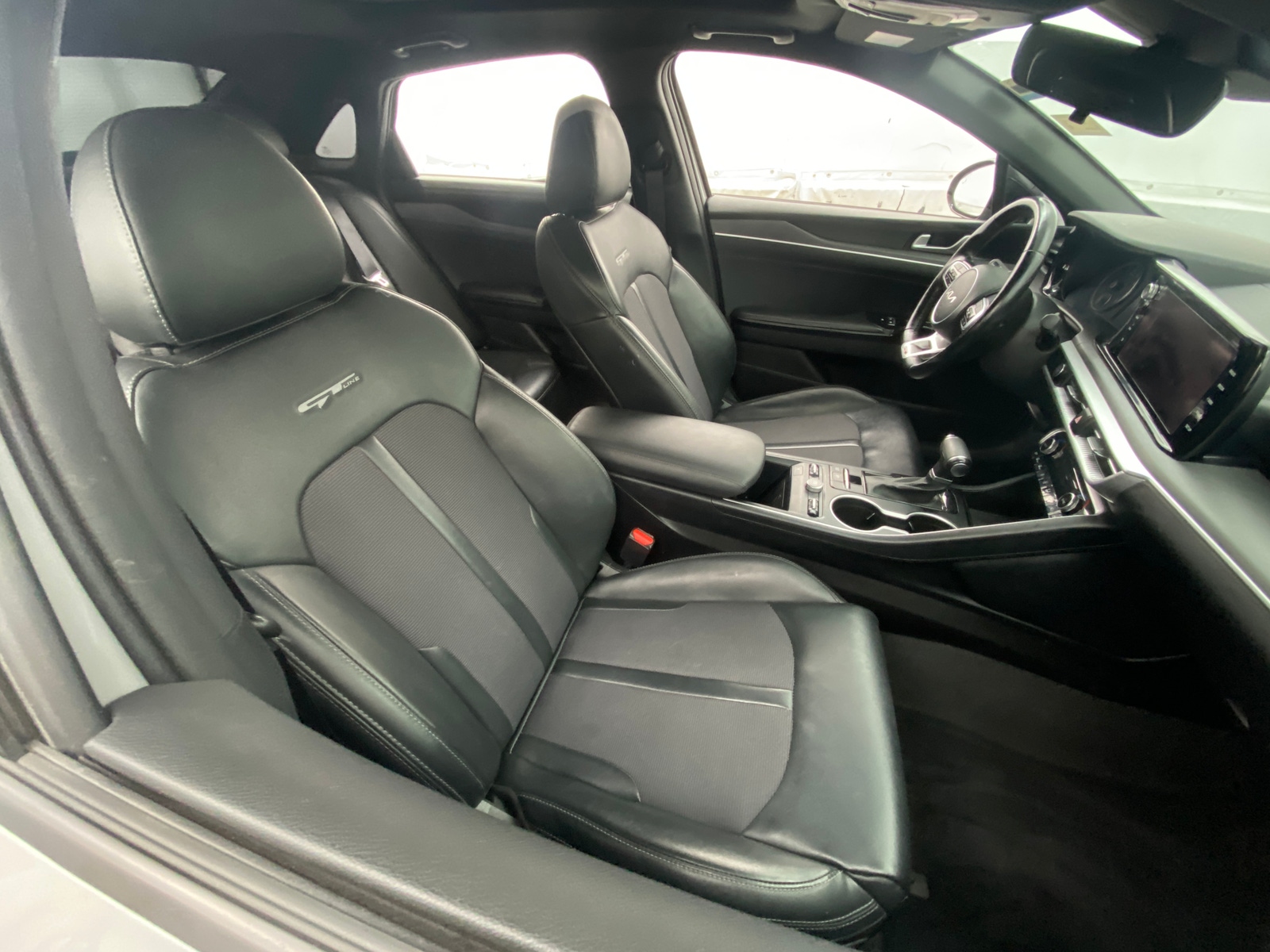 Thumbnail: 2022 Kia K5 - 2