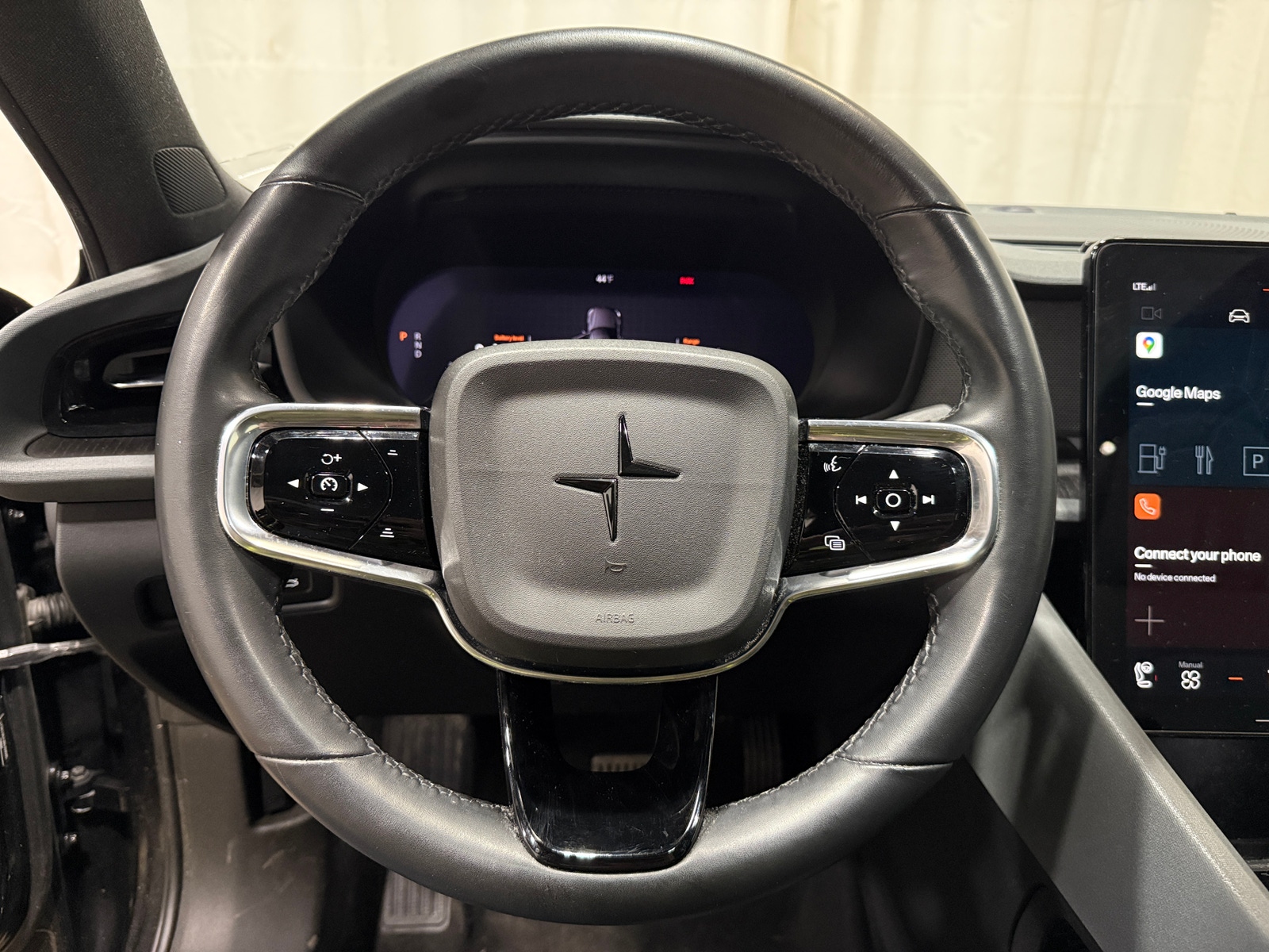 Thumbnail: 2022 Polestar 2 - 5