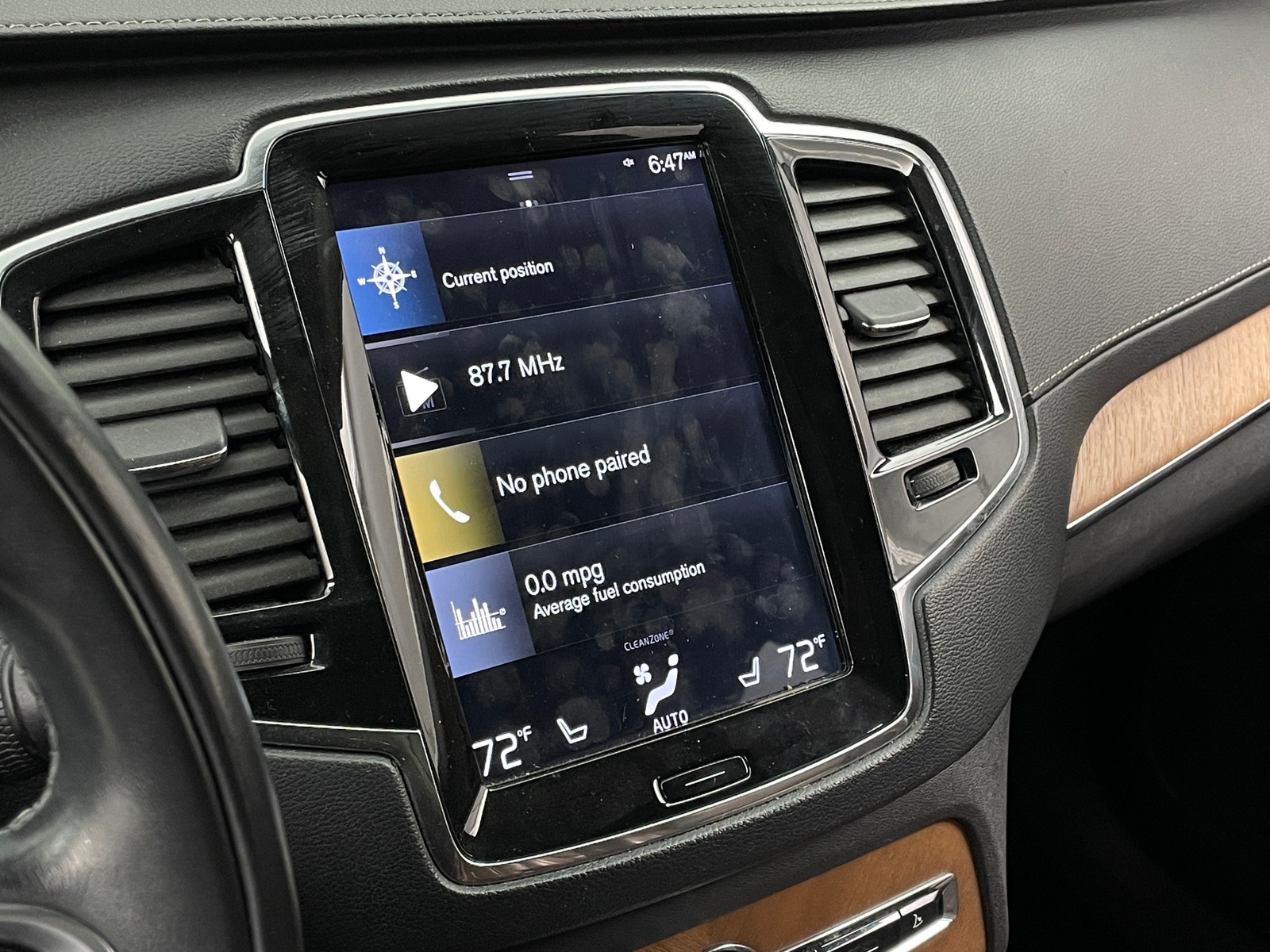 Thumbnail: 2018 Volvo XC90 - 3