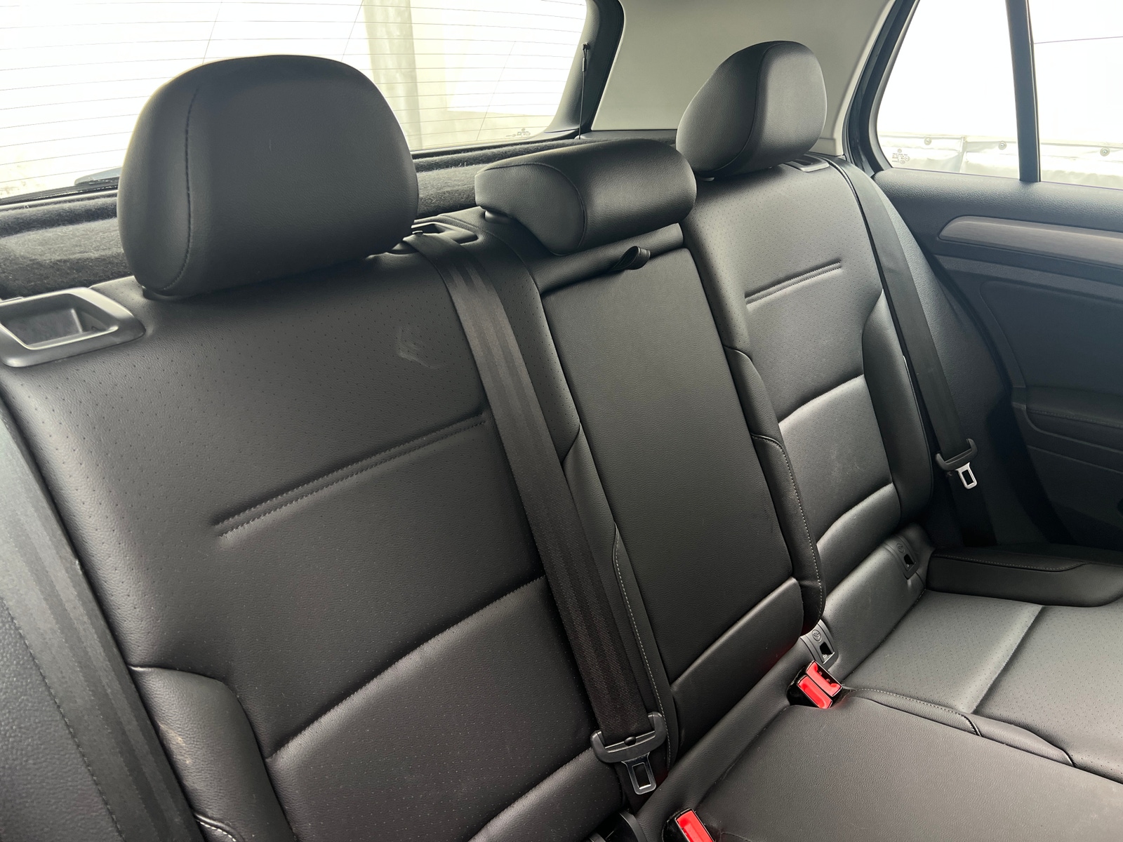 Thumbnail: 2017 Volkswagen Golf - 6