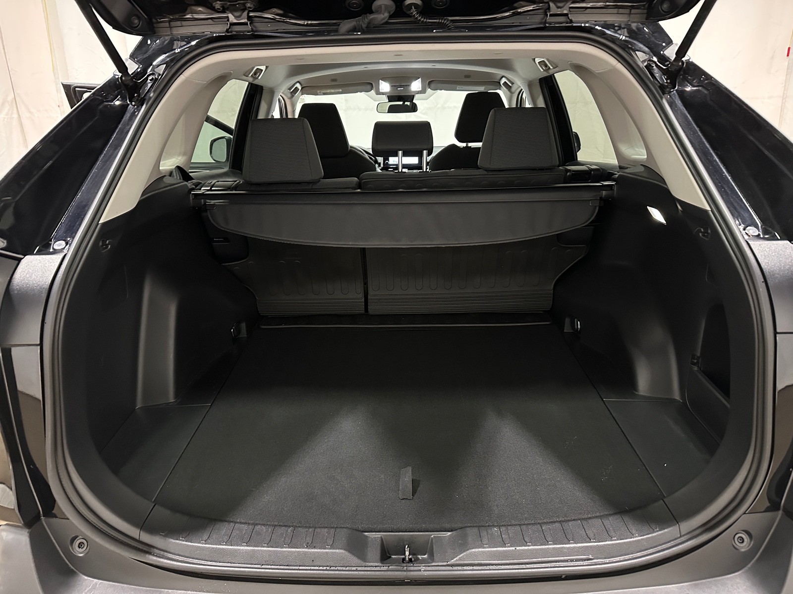 Thumbnail: 2023 Toyota RAV4 - 7