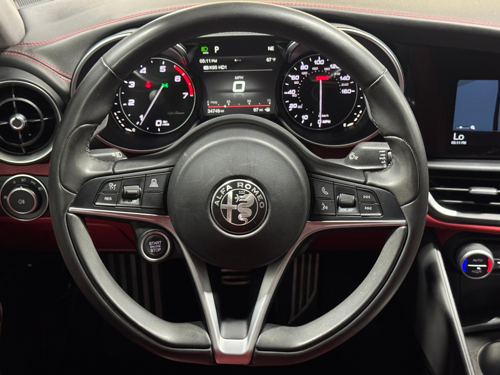 Thumbnail: 2019 Alfa Romeo Giulia - 4