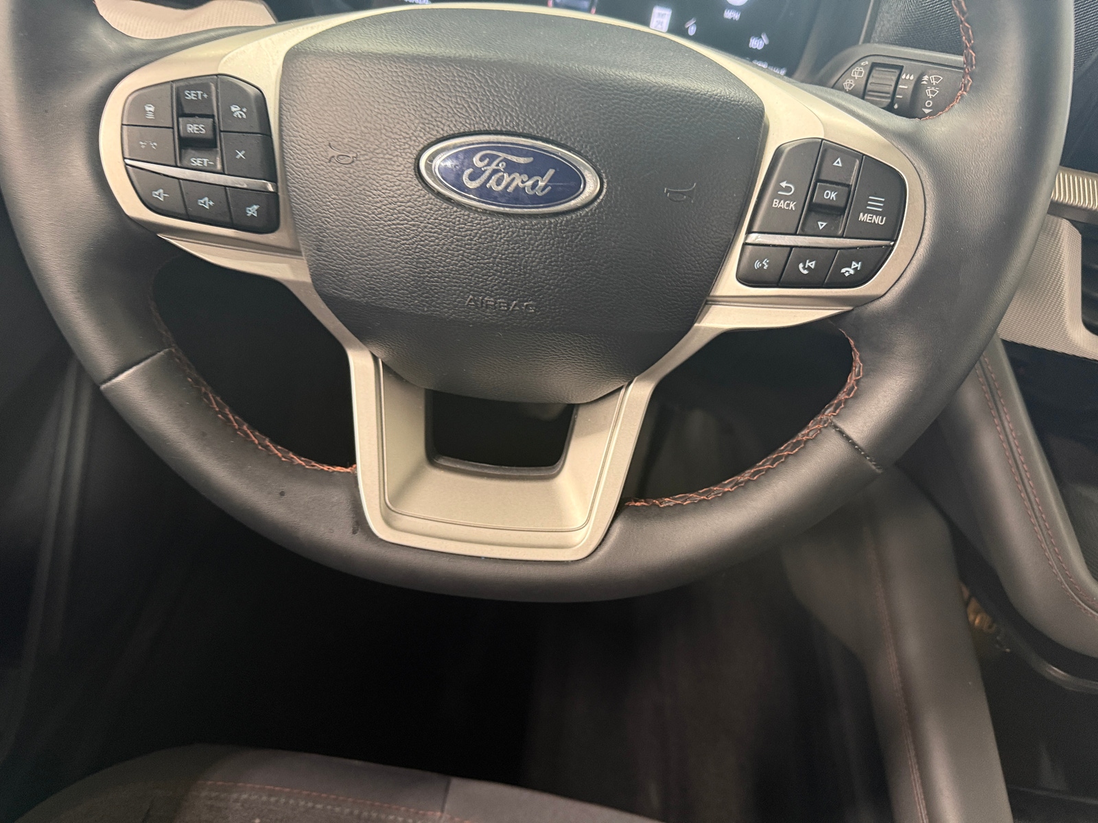 Thumbnail: 2025 Ford Explorer - 5