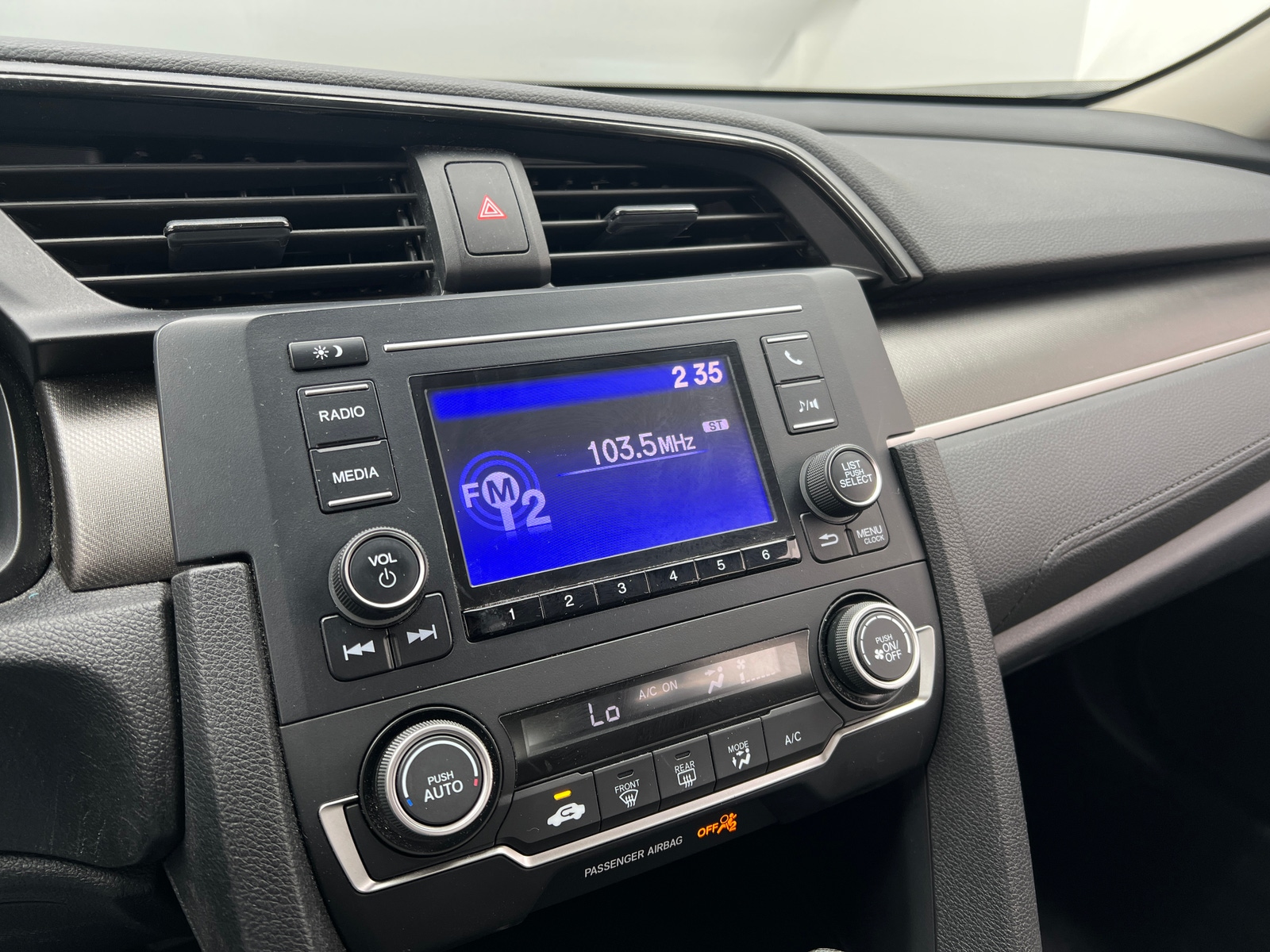 Thumbnail: 2019 Honda Civic - 4