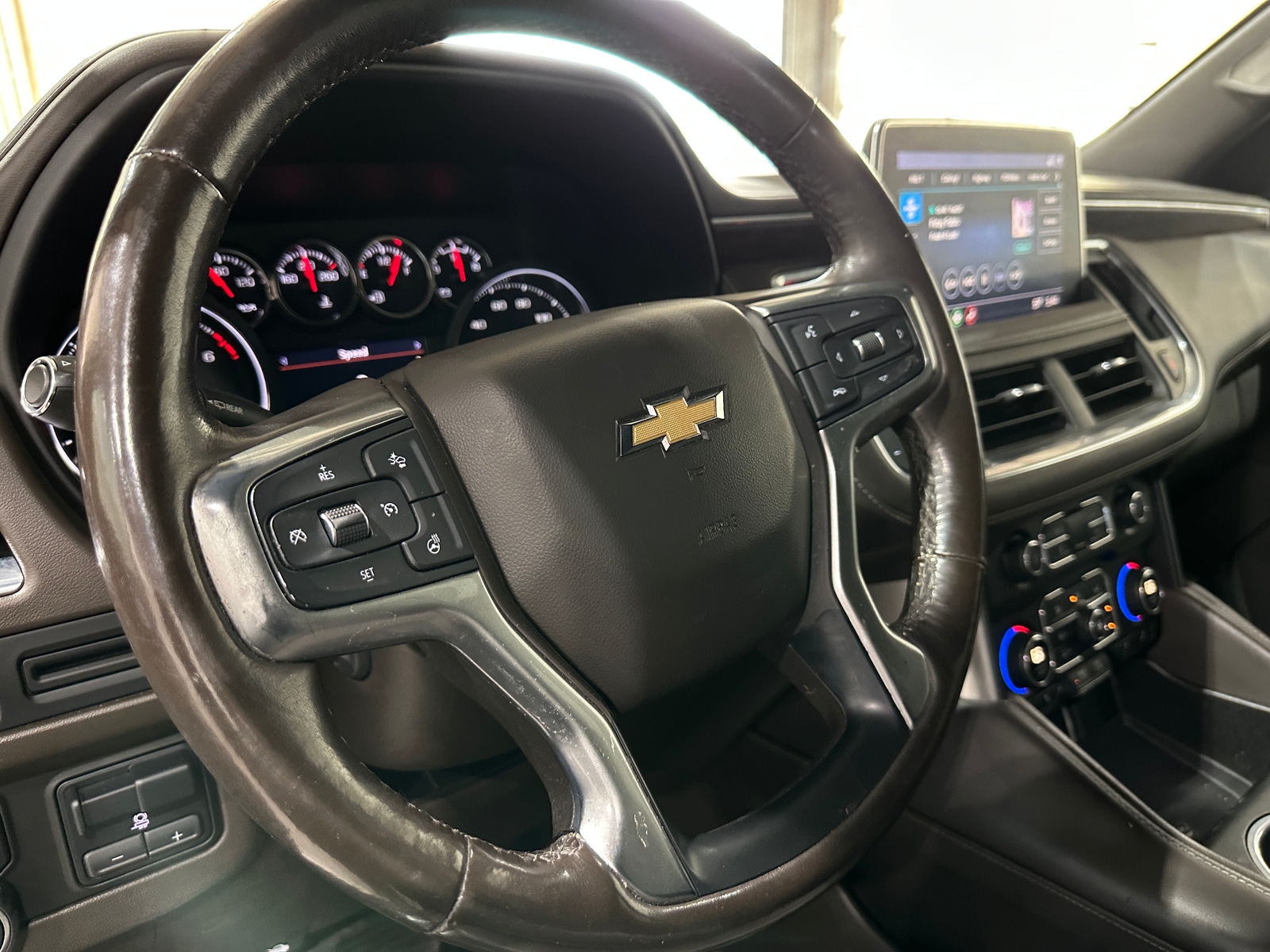 Thumbnail: 2021 Chevrolet Tahoe - 4