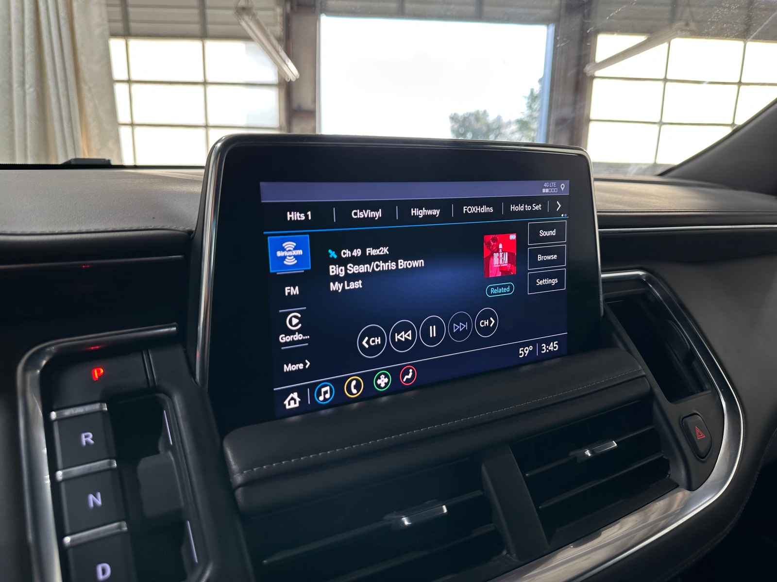 Thumbnail: 2021 Chevrolet Tahoe - 3