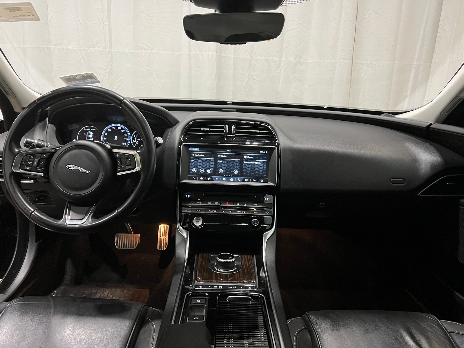 Thumbnail: 2019 Jaguar XE - 2