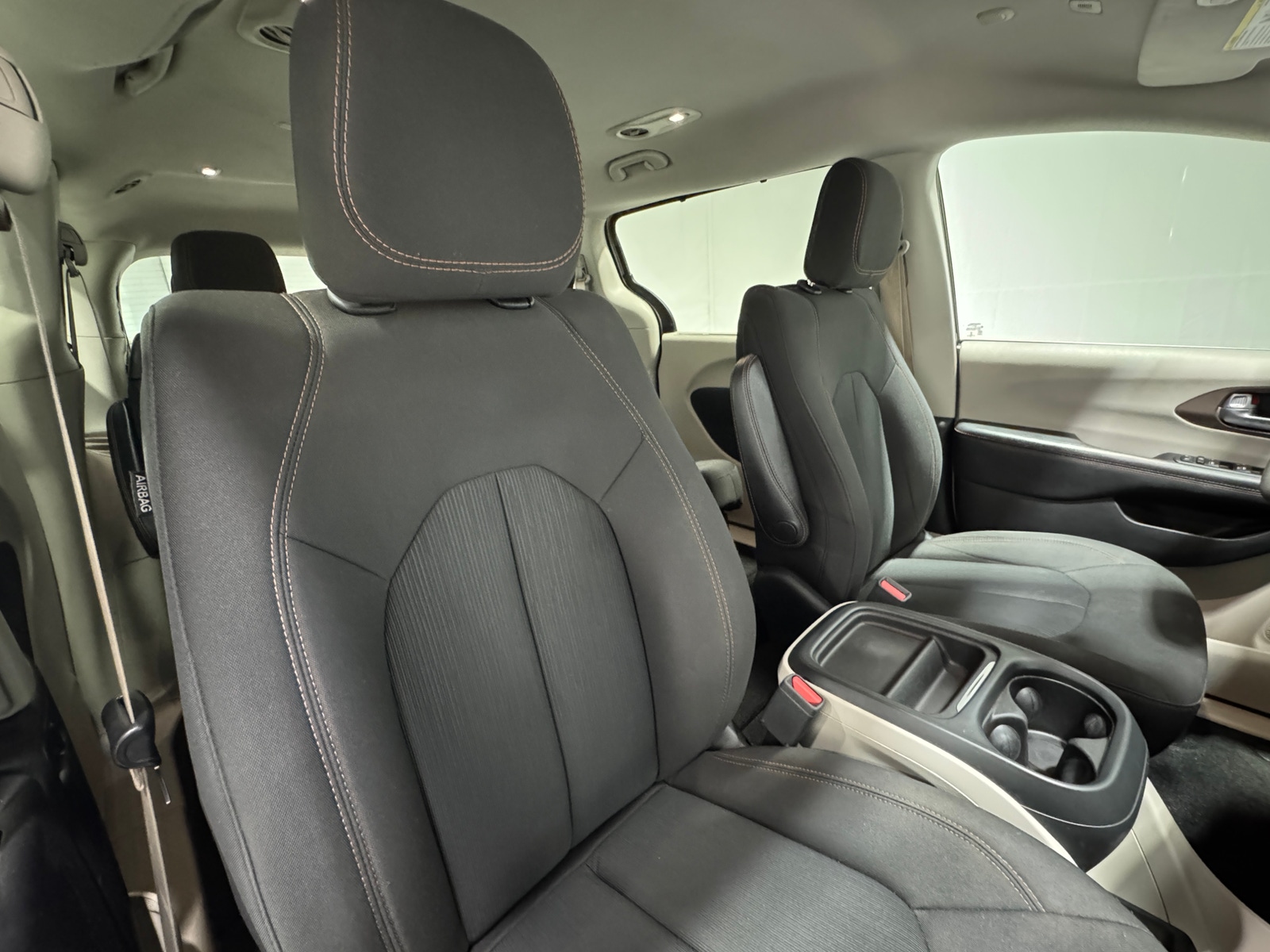 Thumbnail: 2018 Chrysler Pacifica - 2