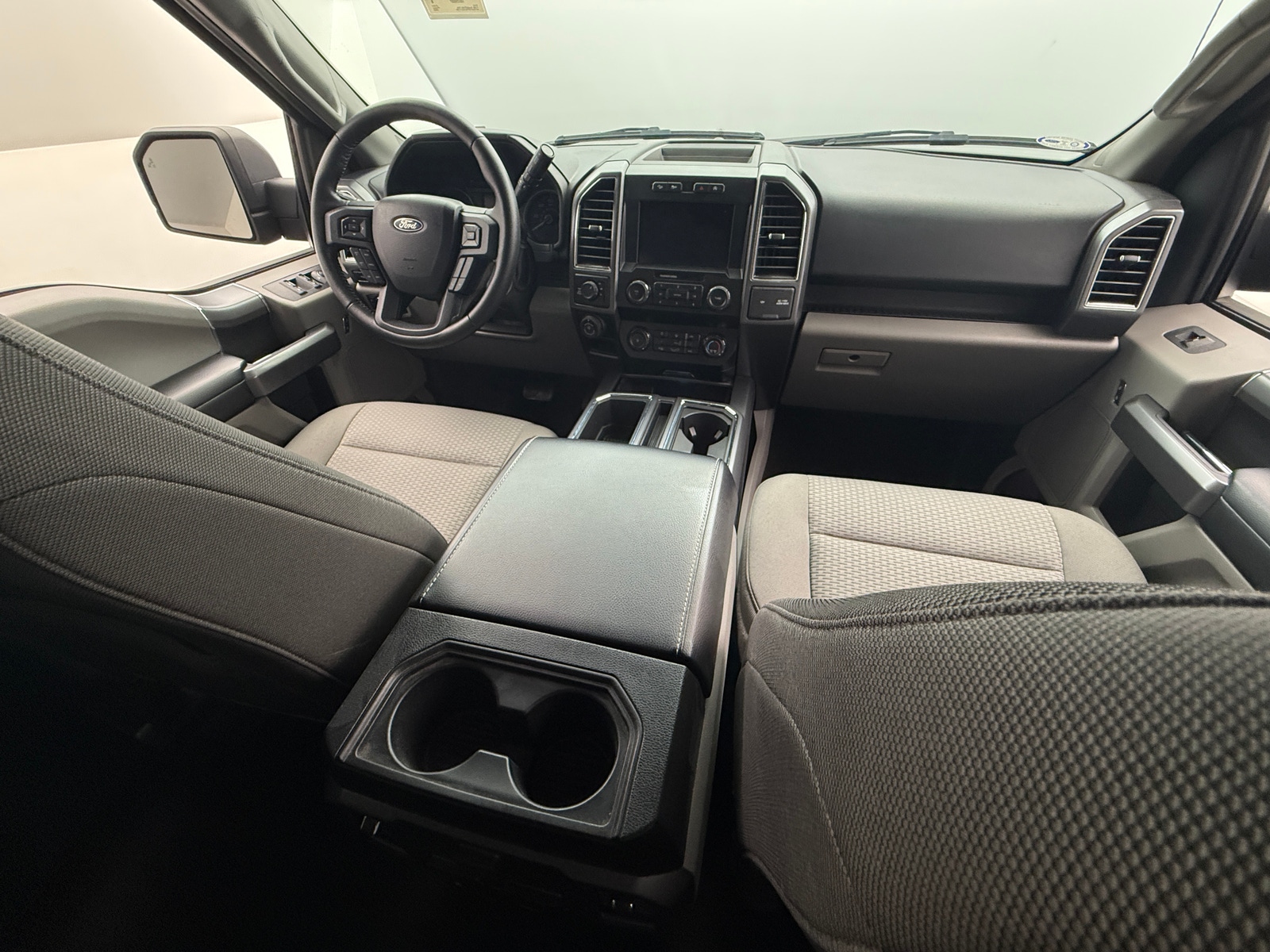 Thumbnail: 2020 Ford Econoline - 3