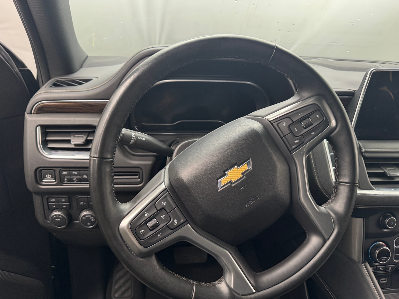 Thumbnail: 2024 Chevrolet Tahoe - 4