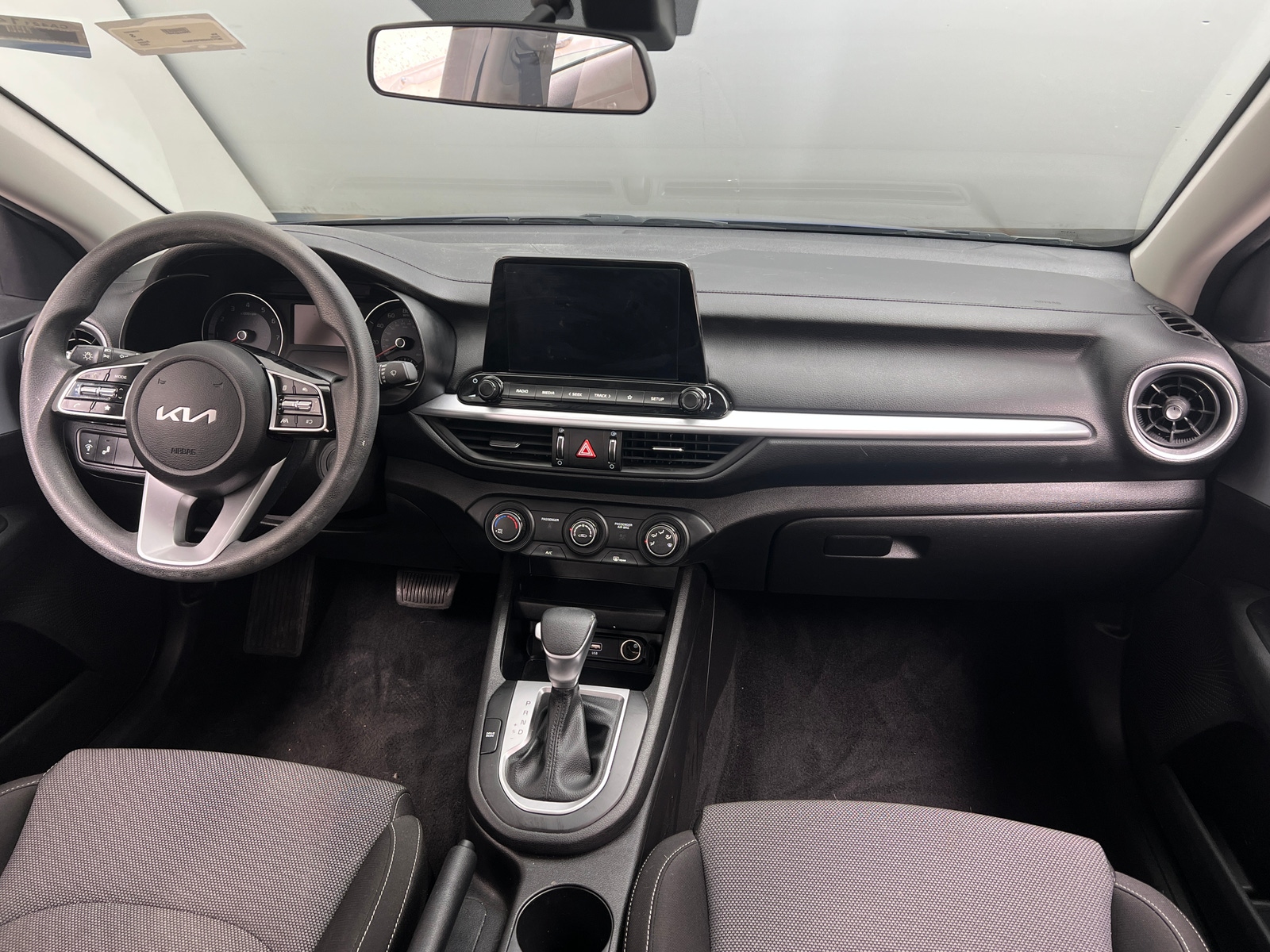 Thumbnail: 2023 Kia Forte - 3