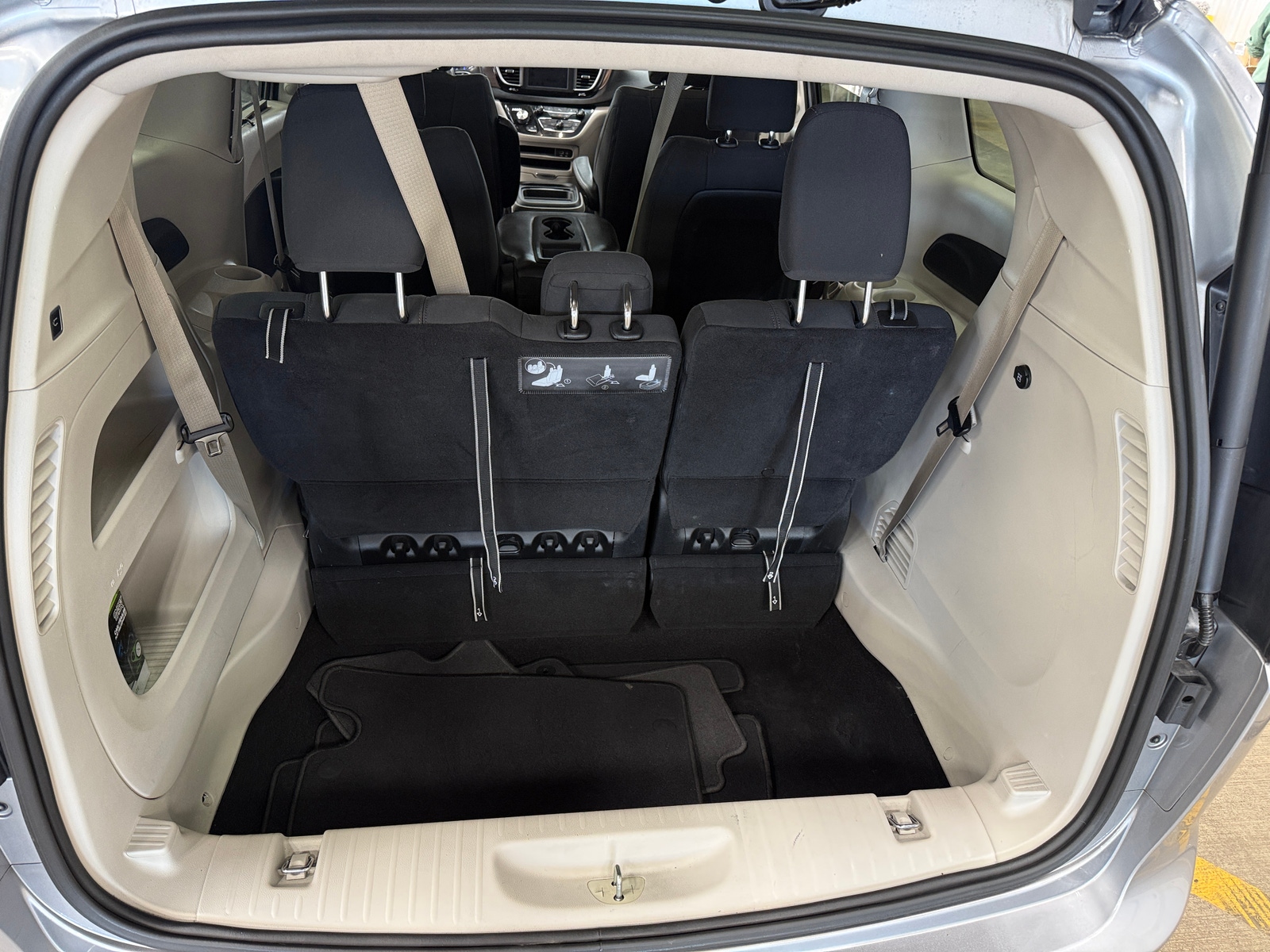 Thumbnail: 2019 Chrysler Pacifica - 7