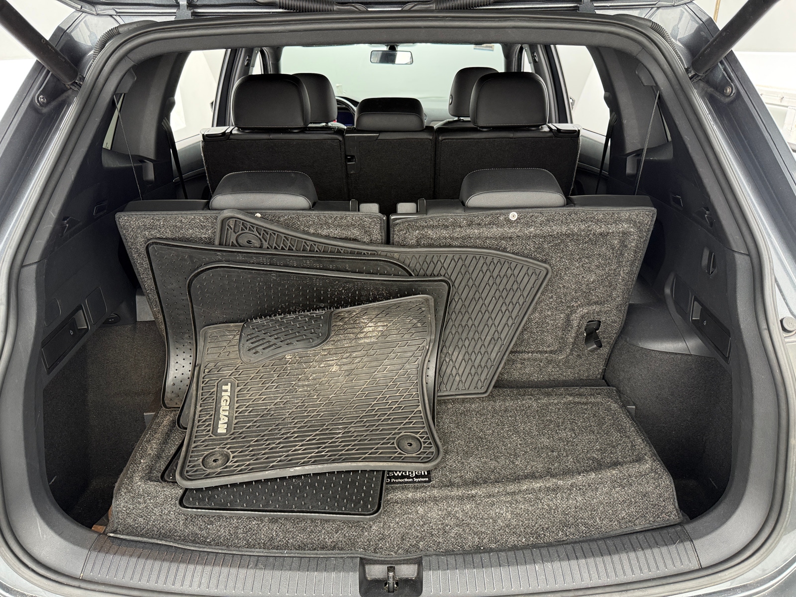 Thumbnail: 2019 Volkswagen Tiguan - 6