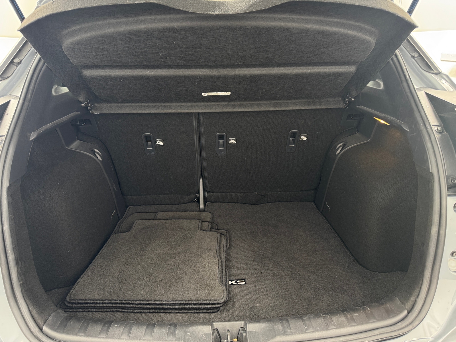 Thumbnail: 2024 Nissan Kicks - 7