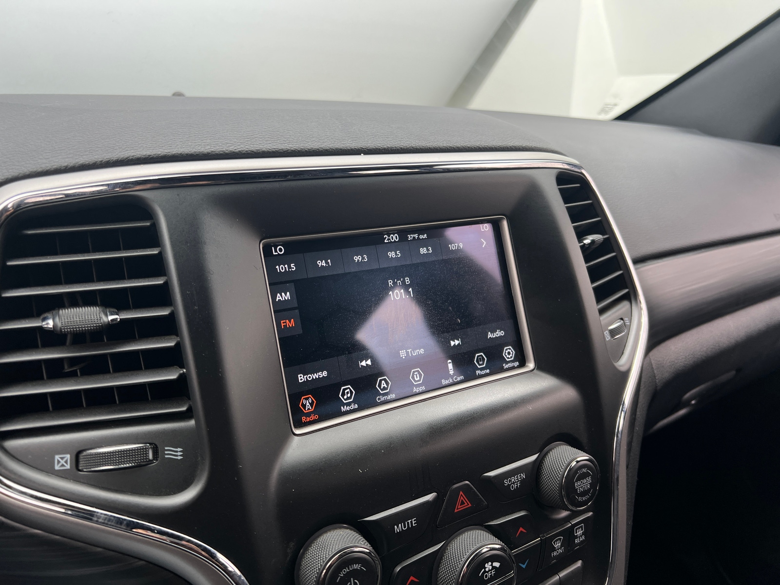 Thumbnail: 2019 Jeep Grand Cherokee - 4