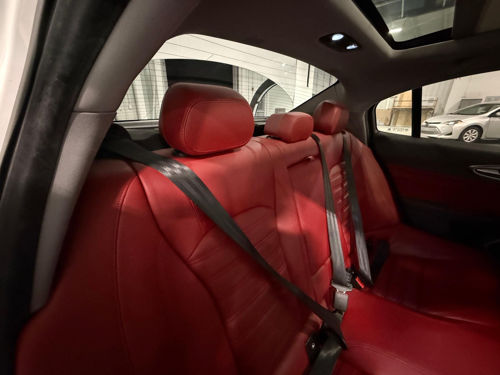 Thumbnail: 2019 Alfa Romeo Giulia - 5