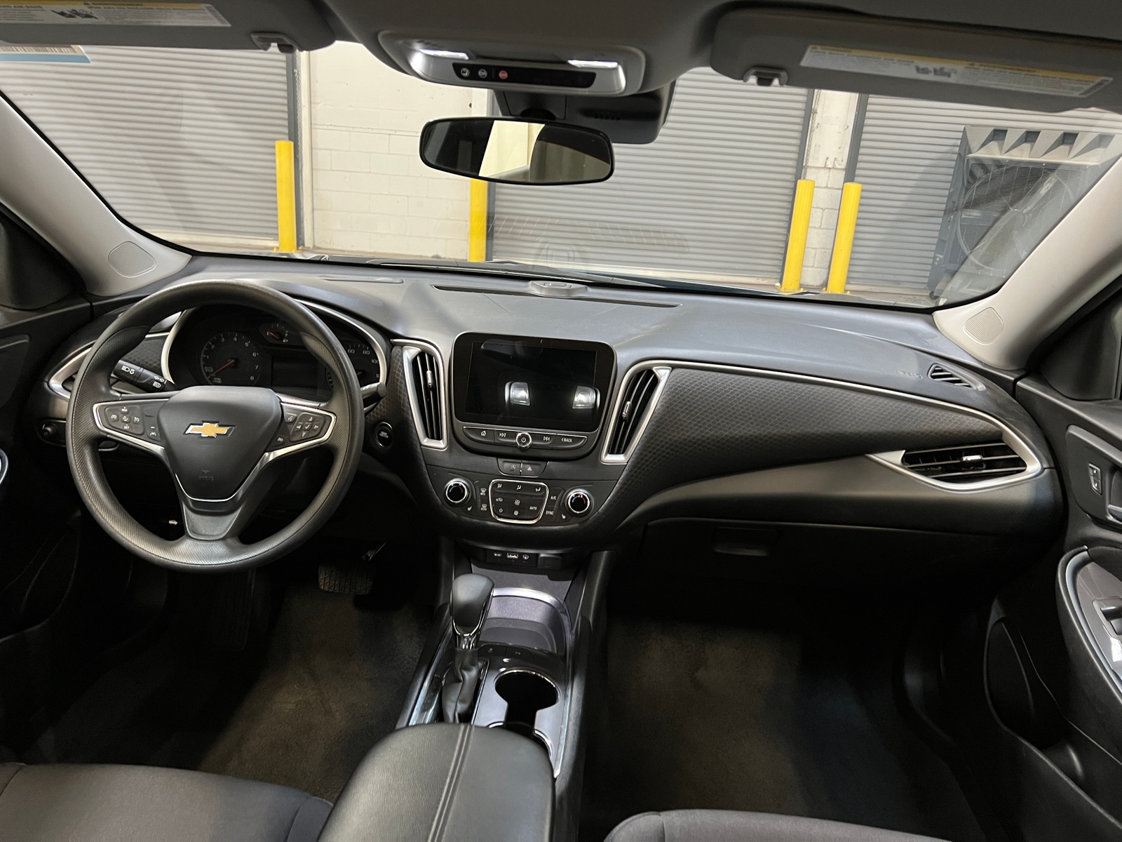 Thumbnail: 2024 Chevrolet Malibu - 3