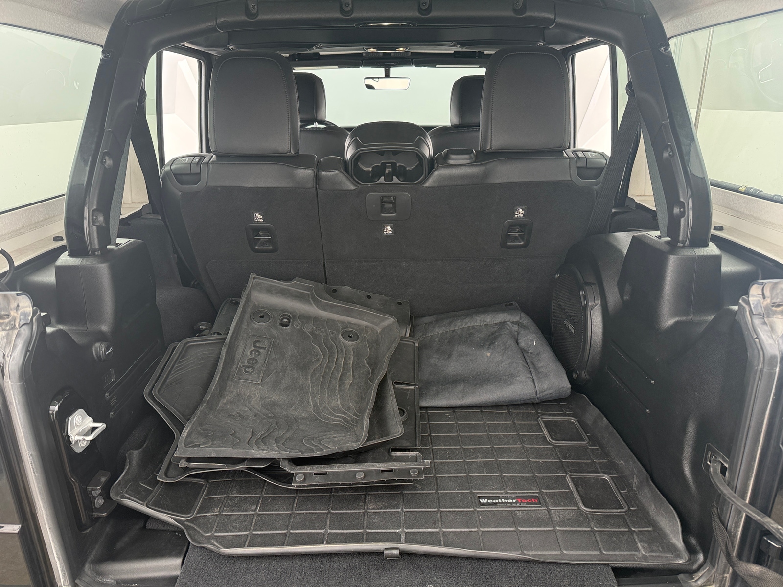 Thumbnail: 2018 Jeep Wrangler - 6