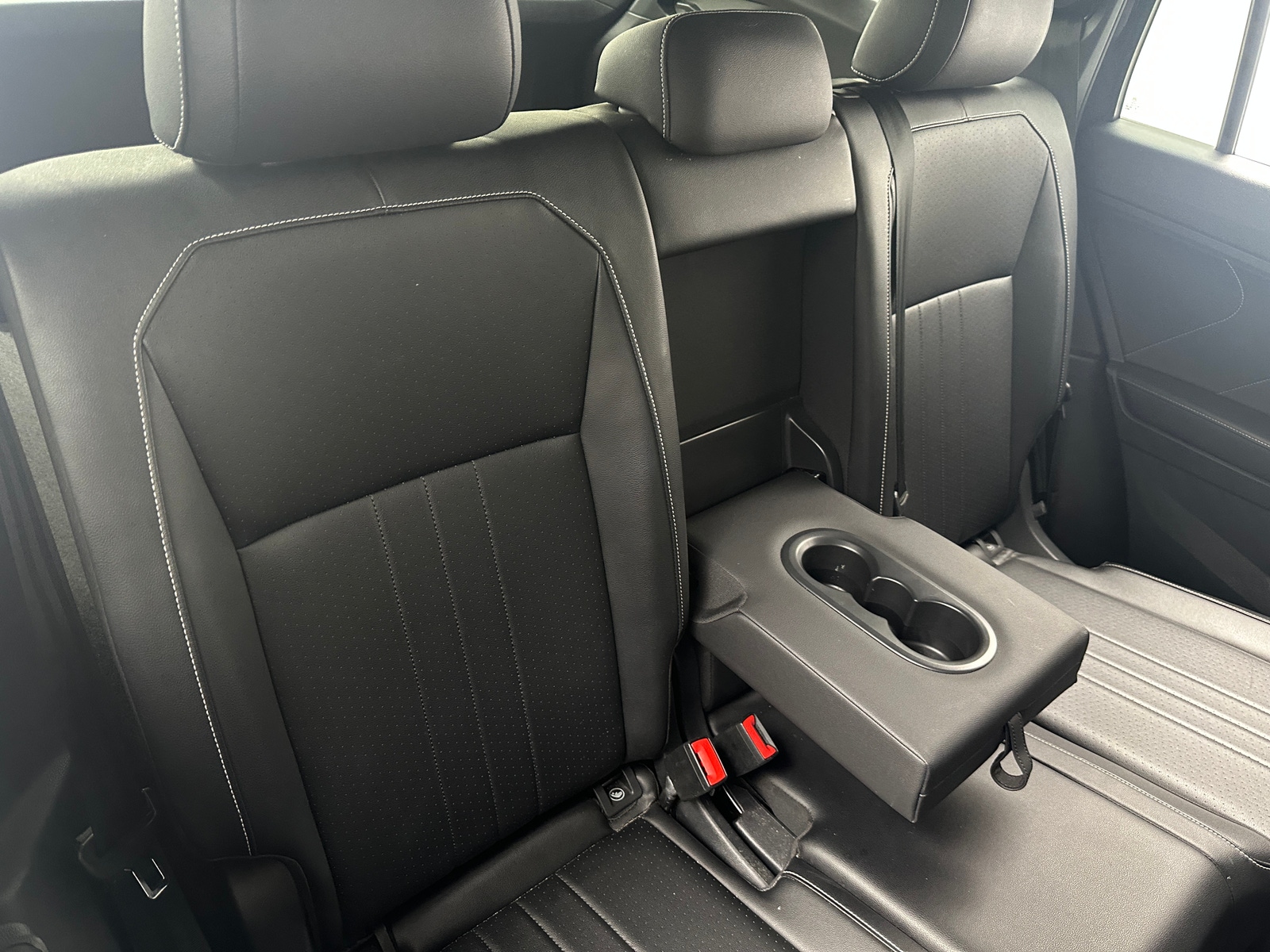 Thumbnail: 2022 Volkswagen Tiguan - 5