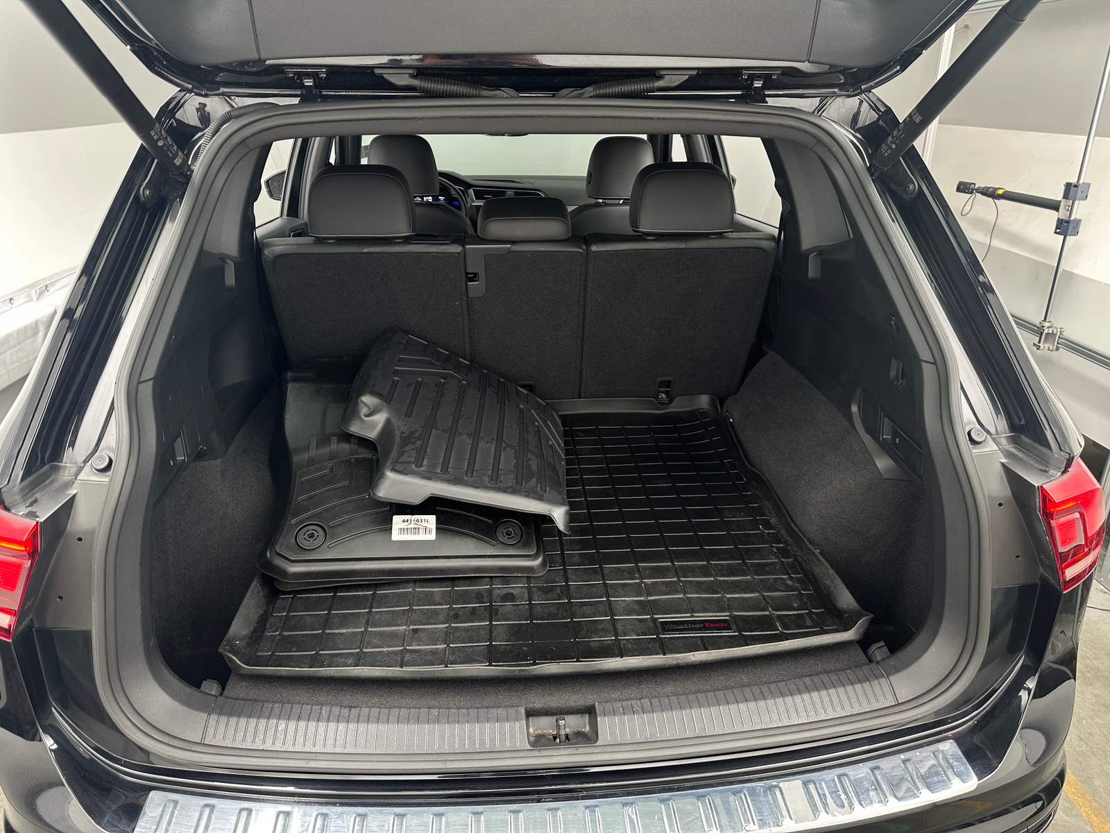 Thumbnail: 2022 Volkswagen Tiguan - 6