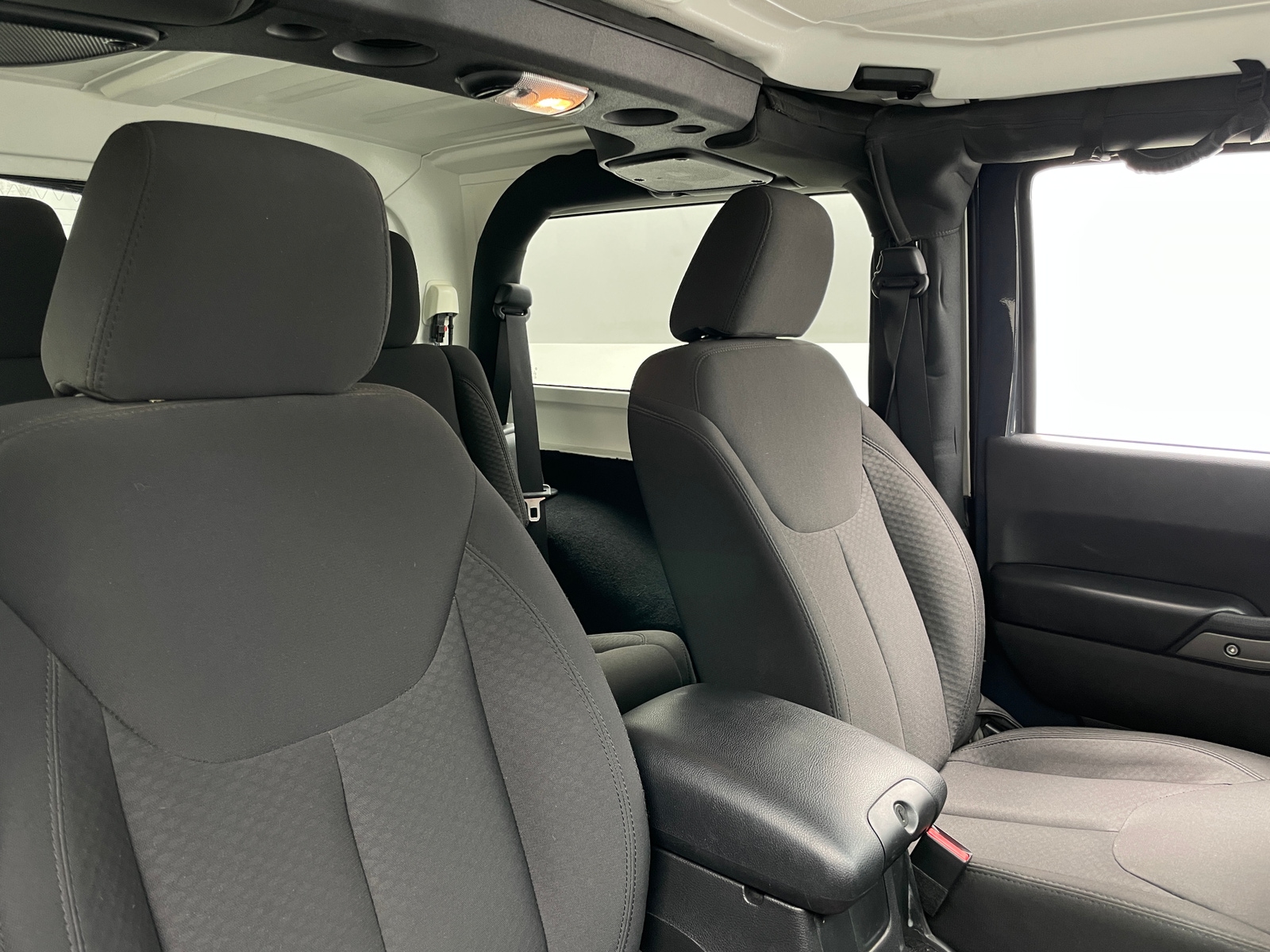 Thumbnail: 2017 Jeep Wrangler - 2