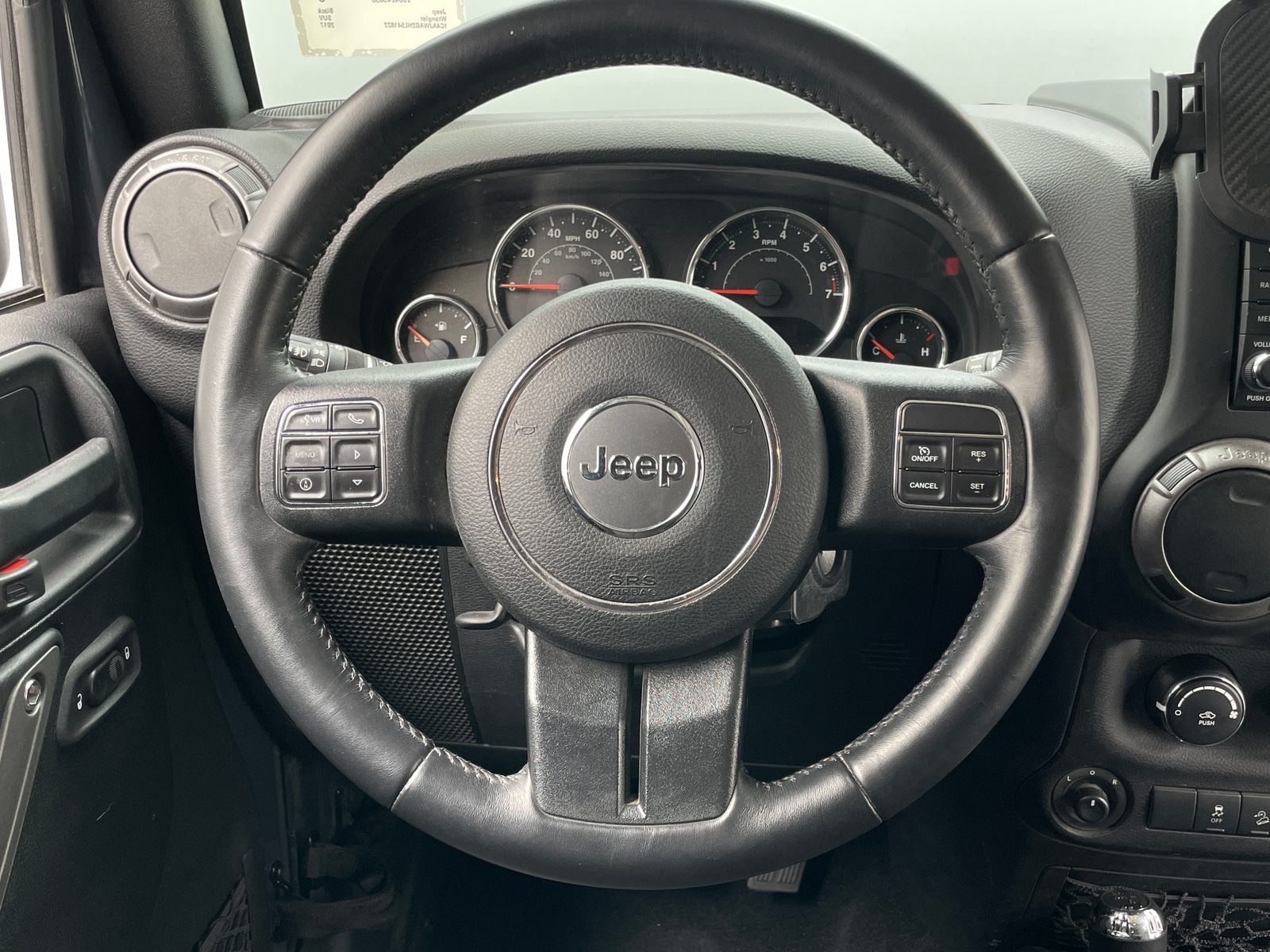 Thumbnail: 2017 Jeep Wrangler - 5