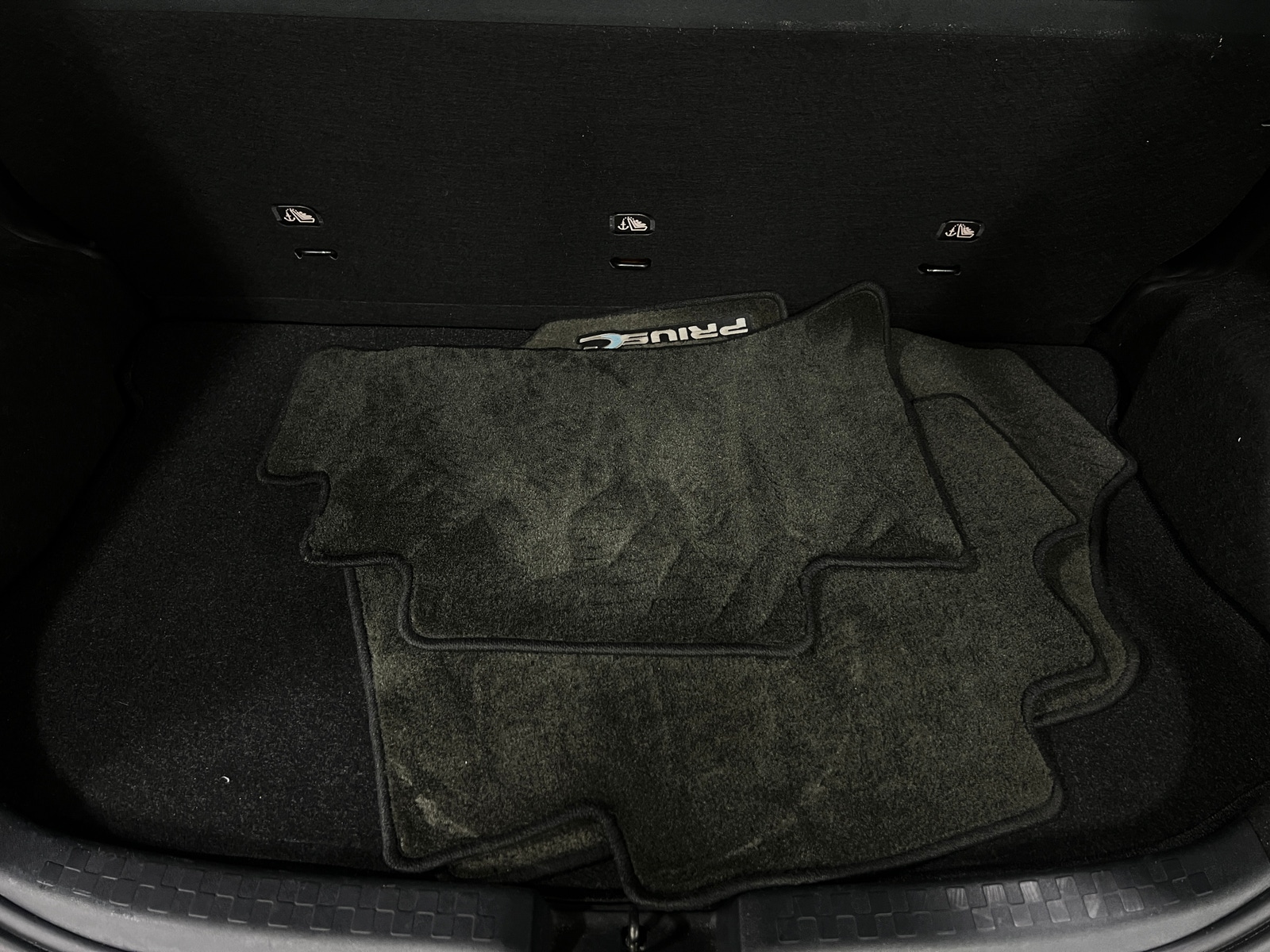 Thumbnail: 2013 Toyota Prius c - 7