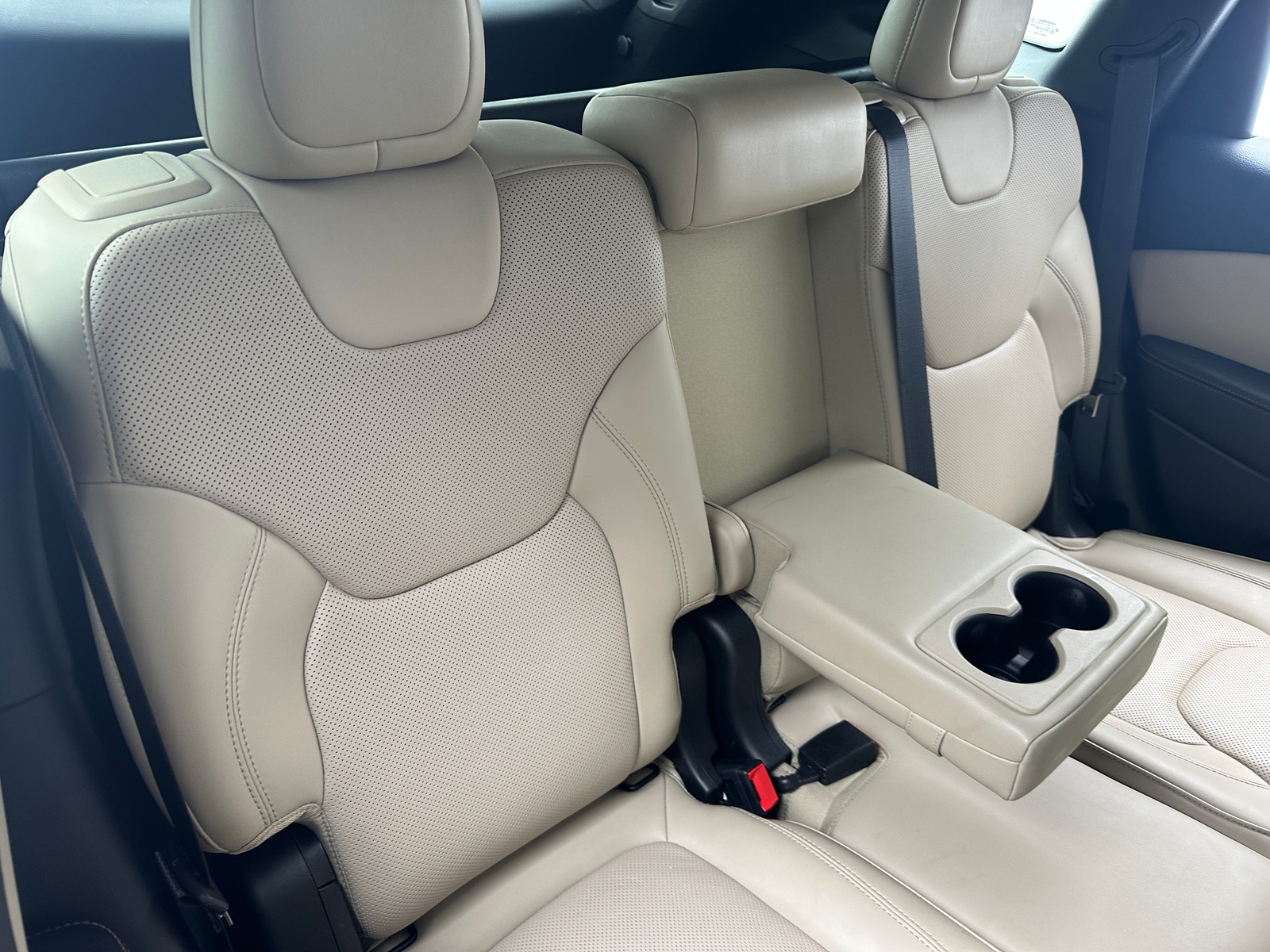 Thumbnail: 2018 Jeep Cherokee - 5