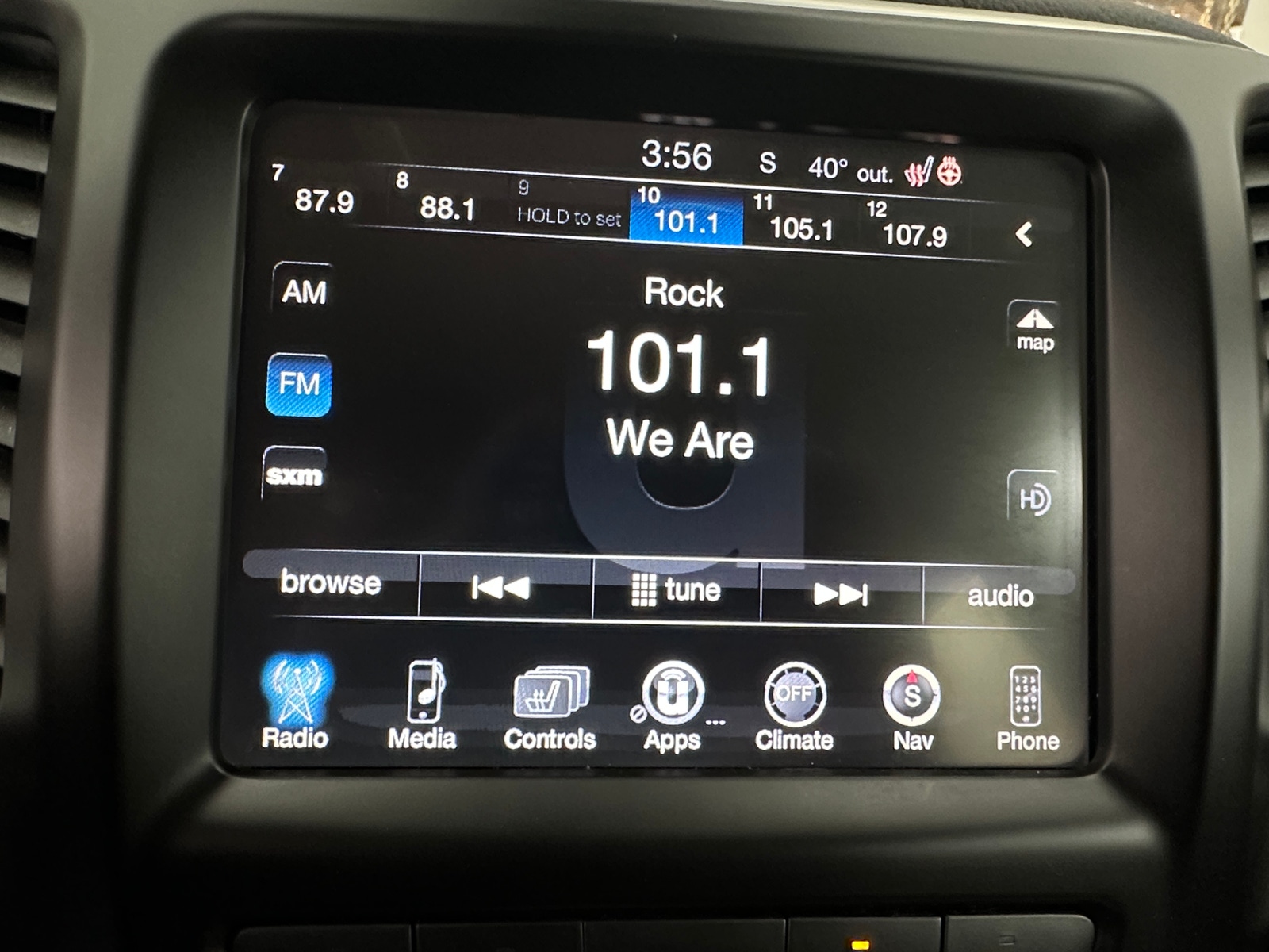 Thumbnail: 2018 Jeep Cherokee - 3