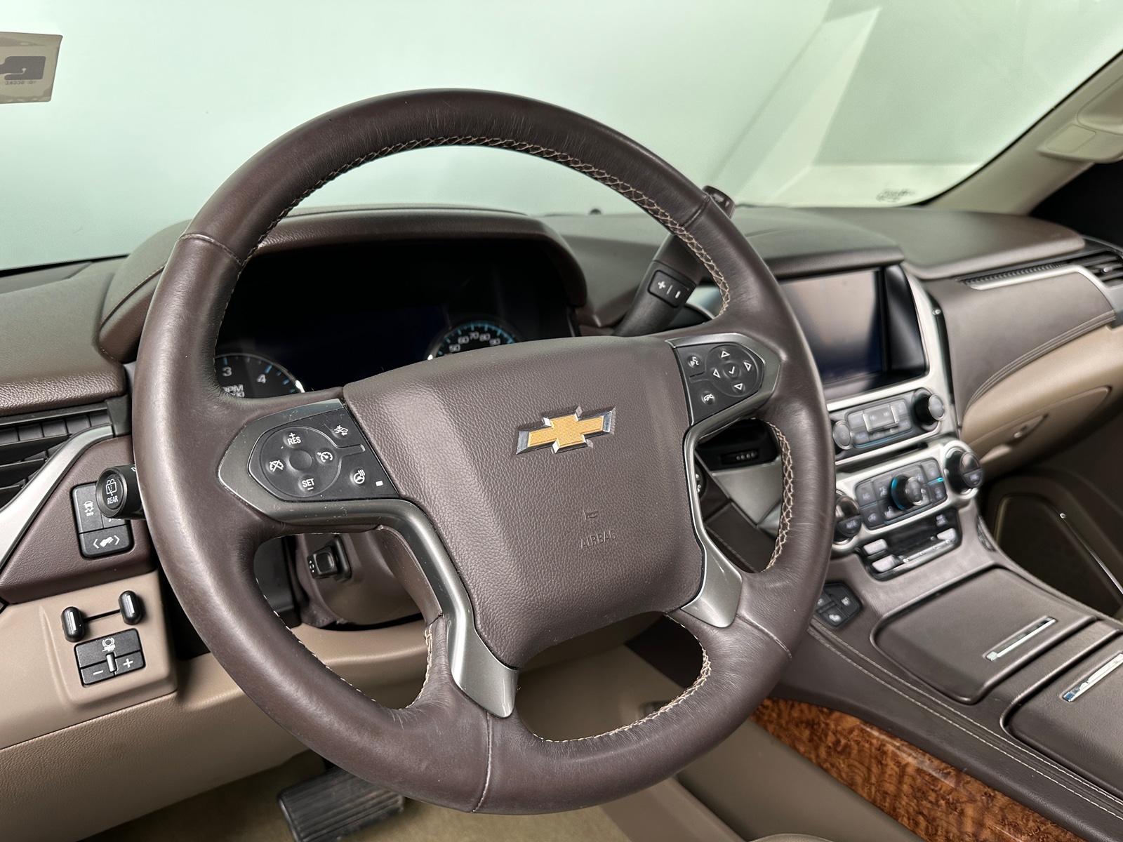 Thumbnail: 2016 Chevrolet Tahoe - 4