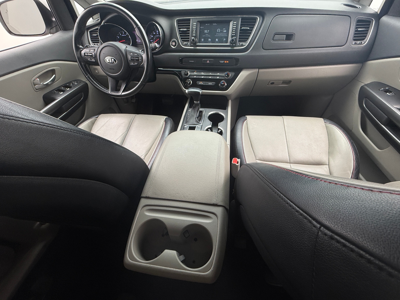 Thumbnail: 2021 Kia Sedona - 2