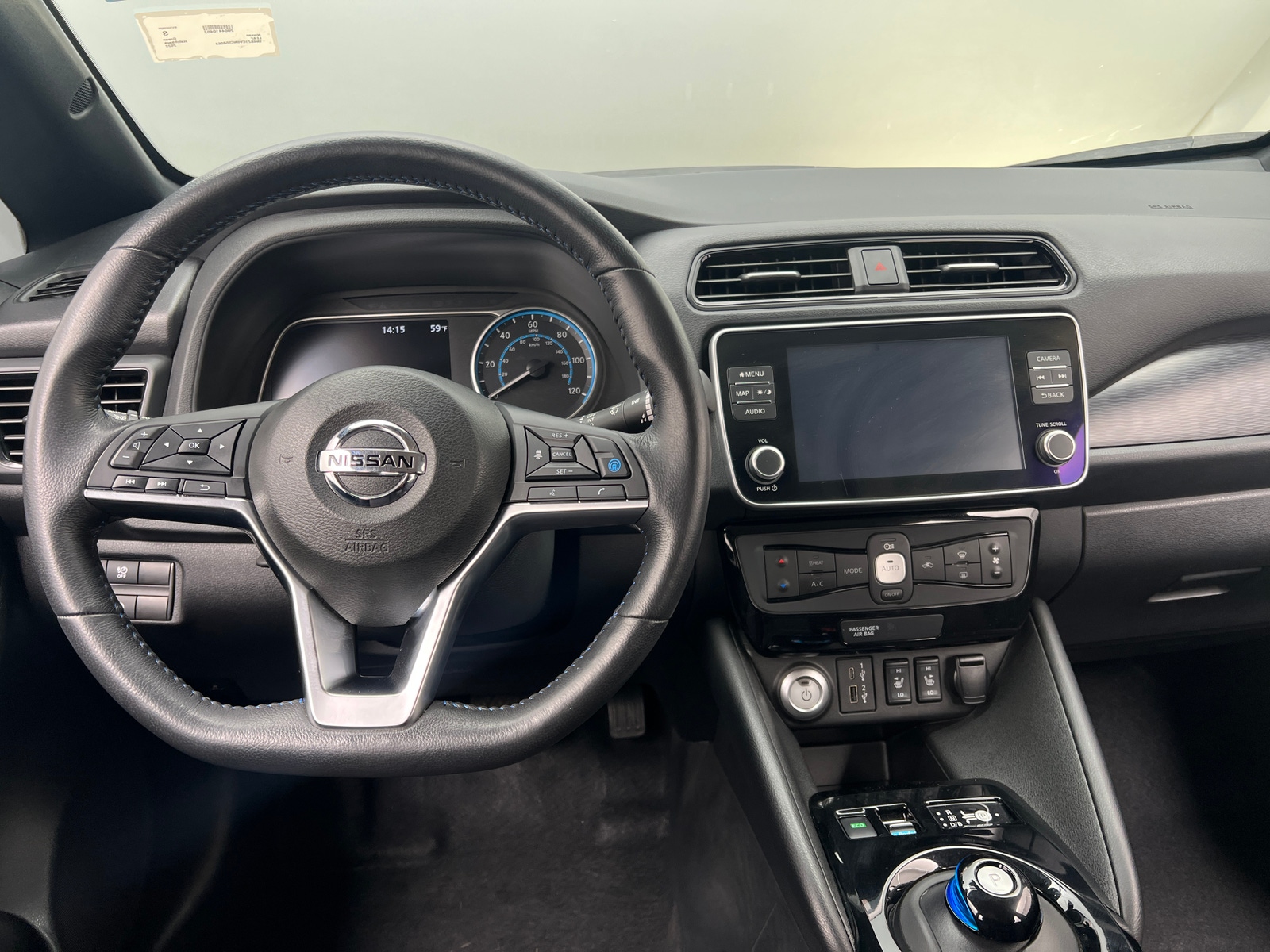 Thumbnail: 2022 Nissan Leaf - 5