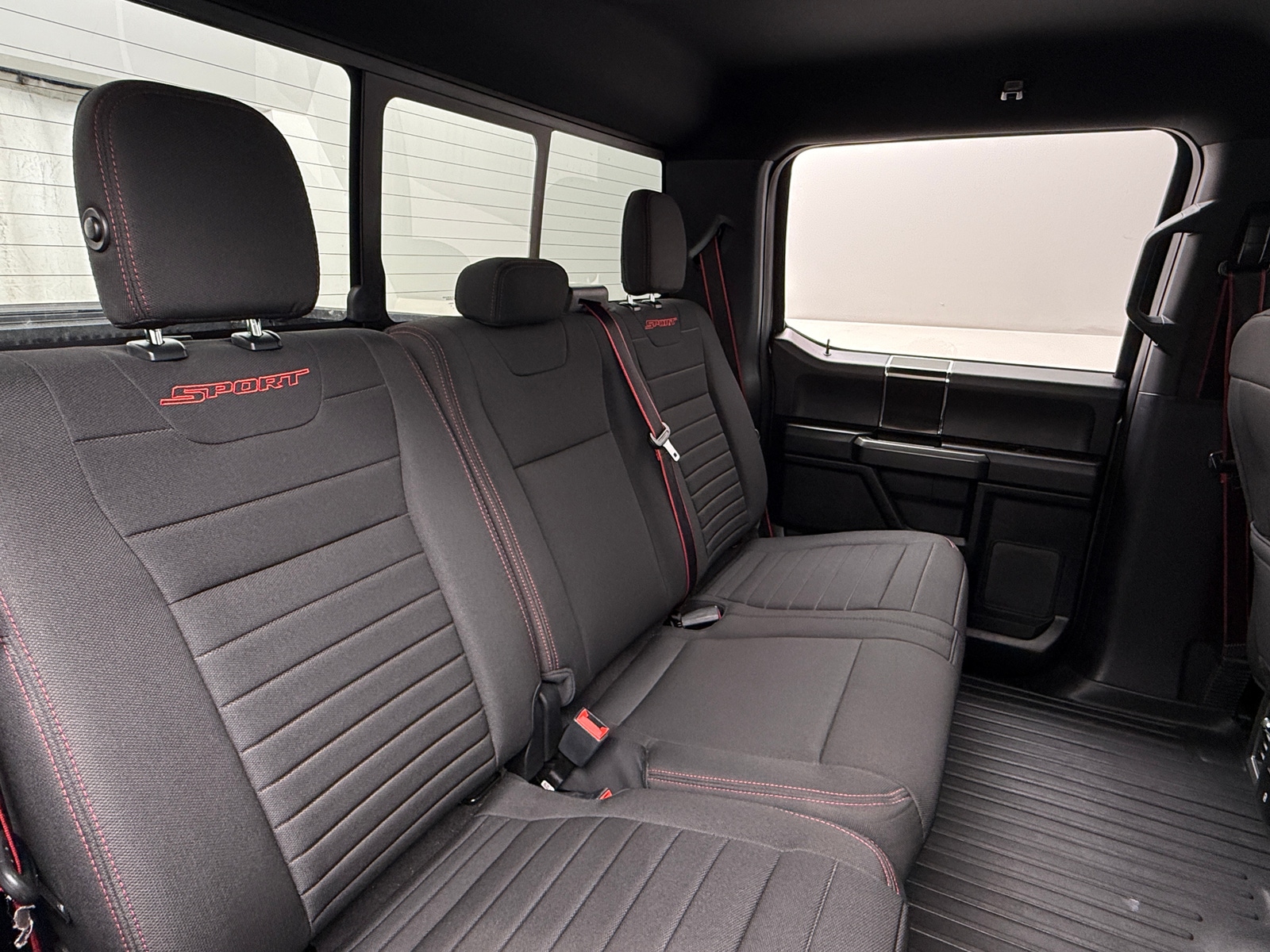 Thumbnail: 2018 Ford Econoline - 6