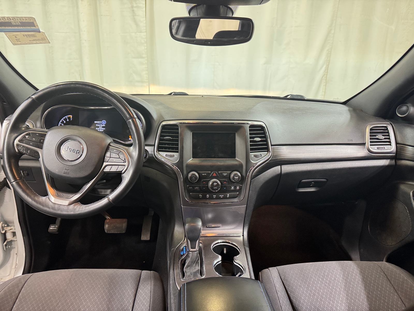 Thumbnail: 2019 Jeep Grand Cherokee - 3