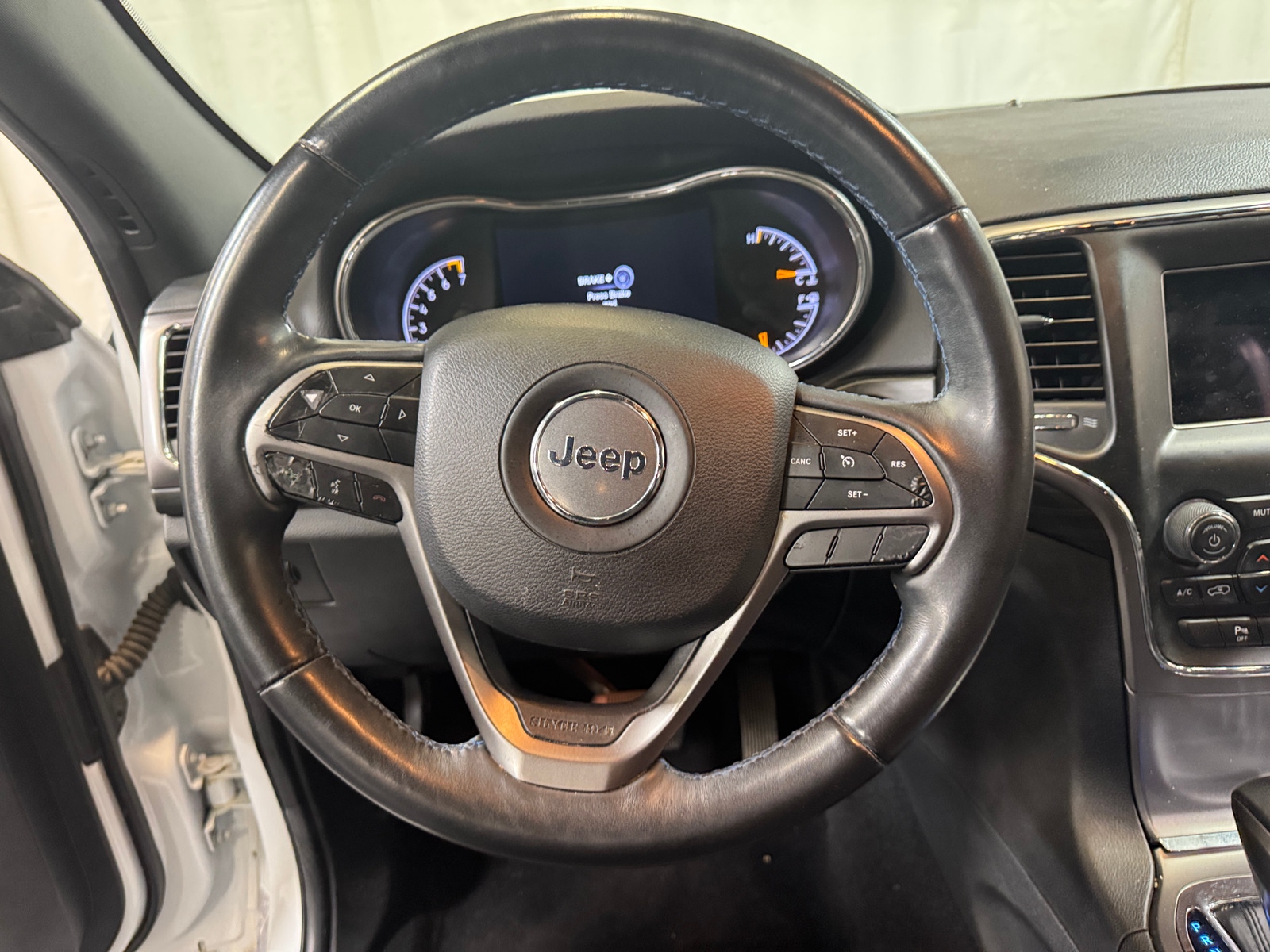 Thumbnail: 2019 Jeep Grand Cherokee - 5