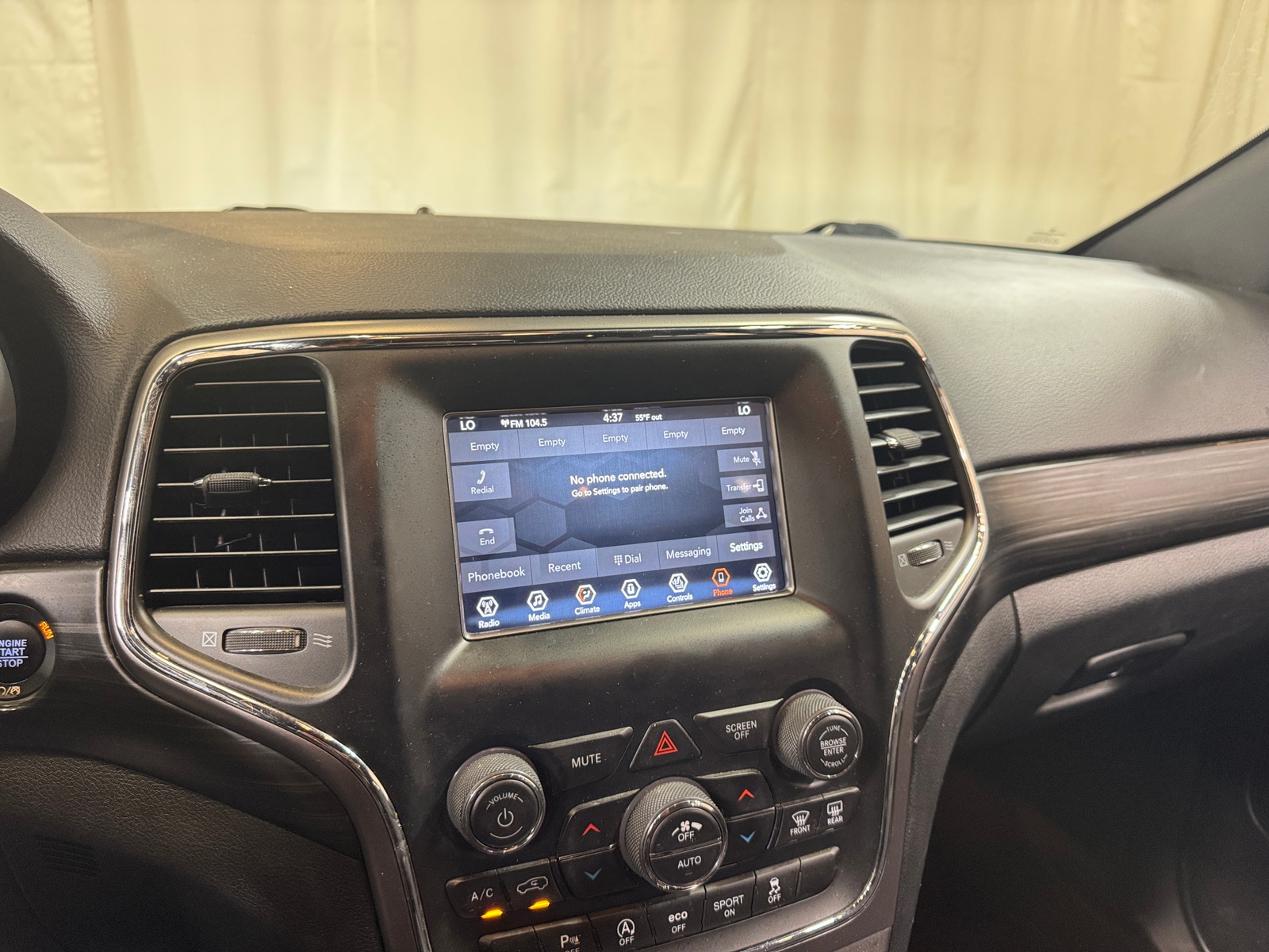 Thumbnail: 2019 Jeep Grand Cherokee - 4