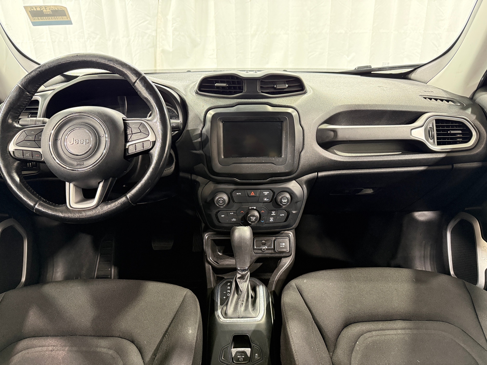 Thumbnail: 2021 Jeep Renegade - 3