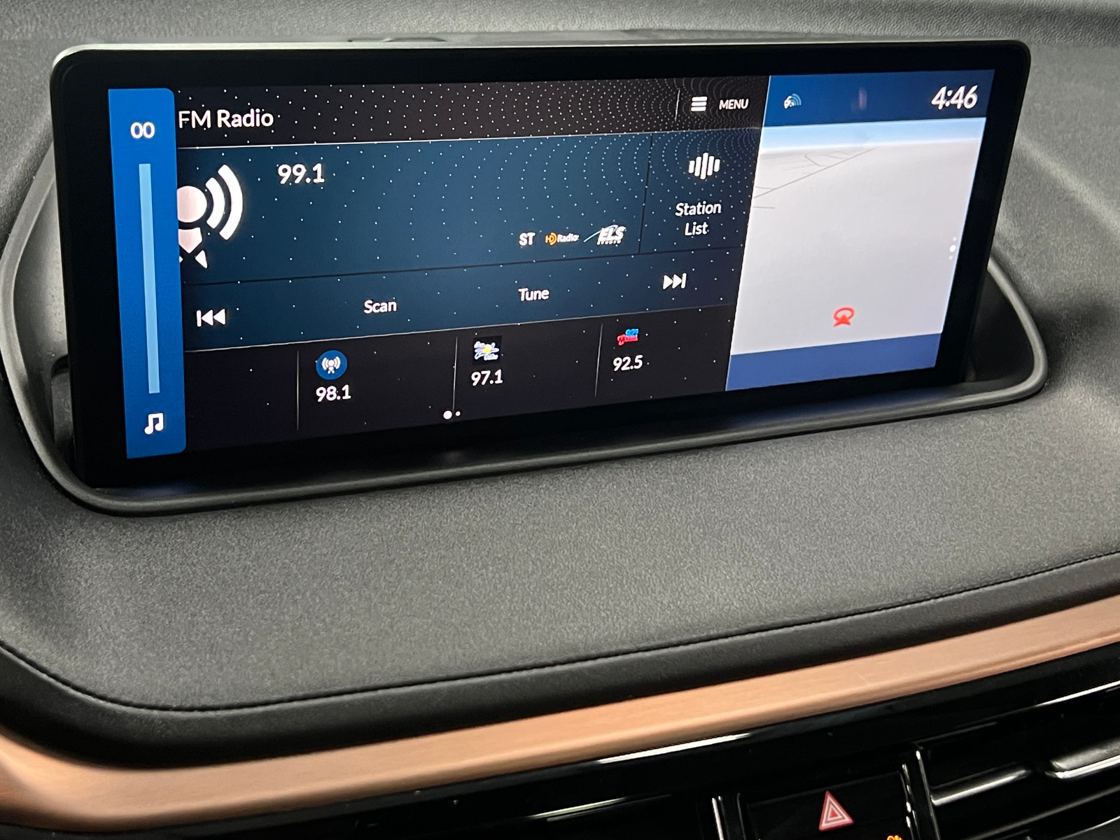 Thumbnail: 2022 Acura MDX - 3