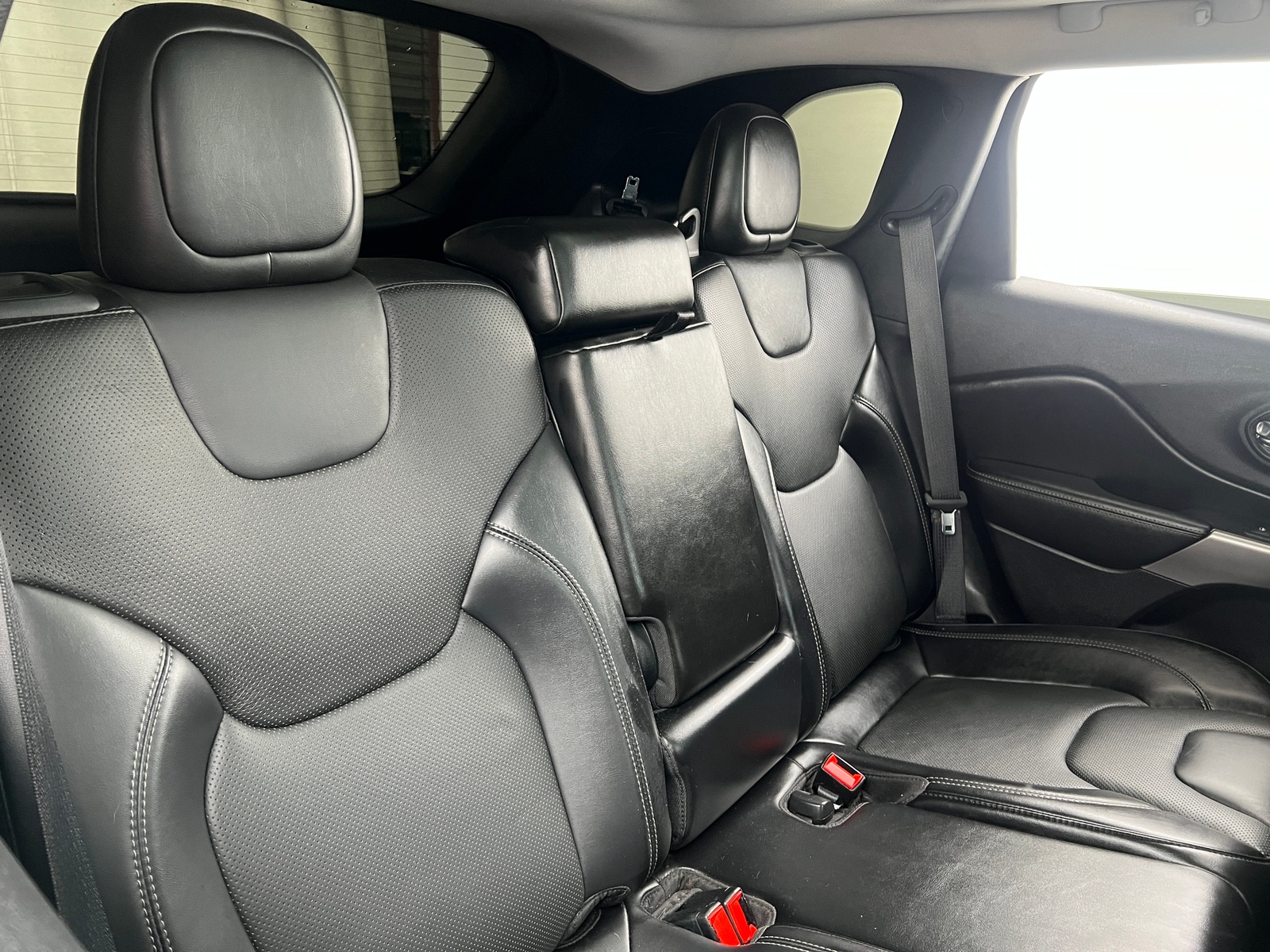 Thumbnail: 2021 Jeep Cherokee - 5