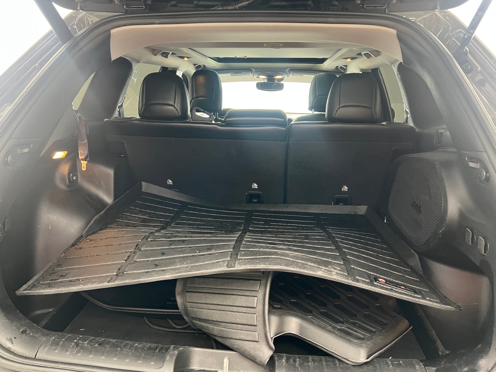 Thumbnail: 2021 Jeep Cherokee - 6