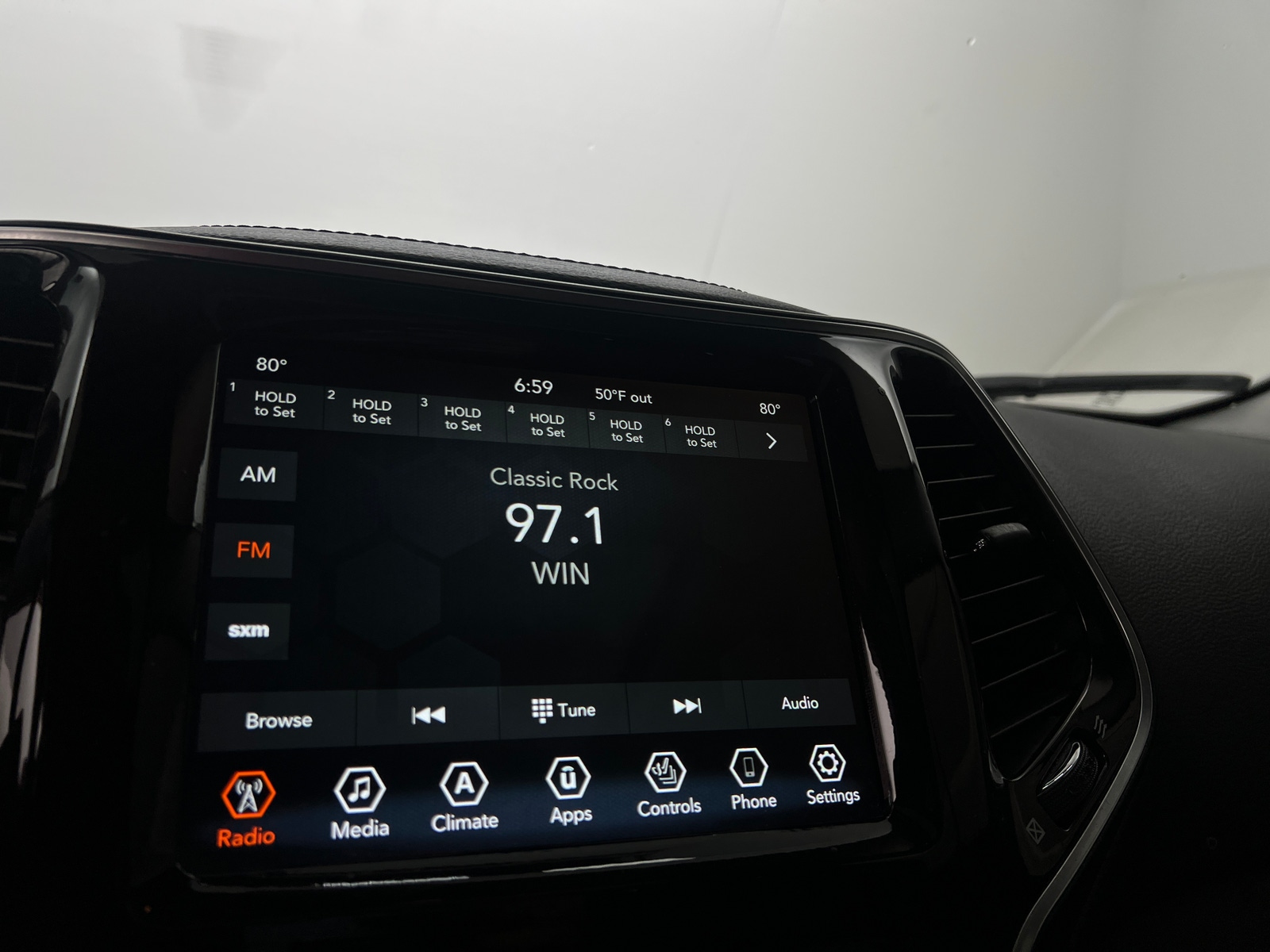 Thumbnail: 2021 Jeep Cherokee - 3