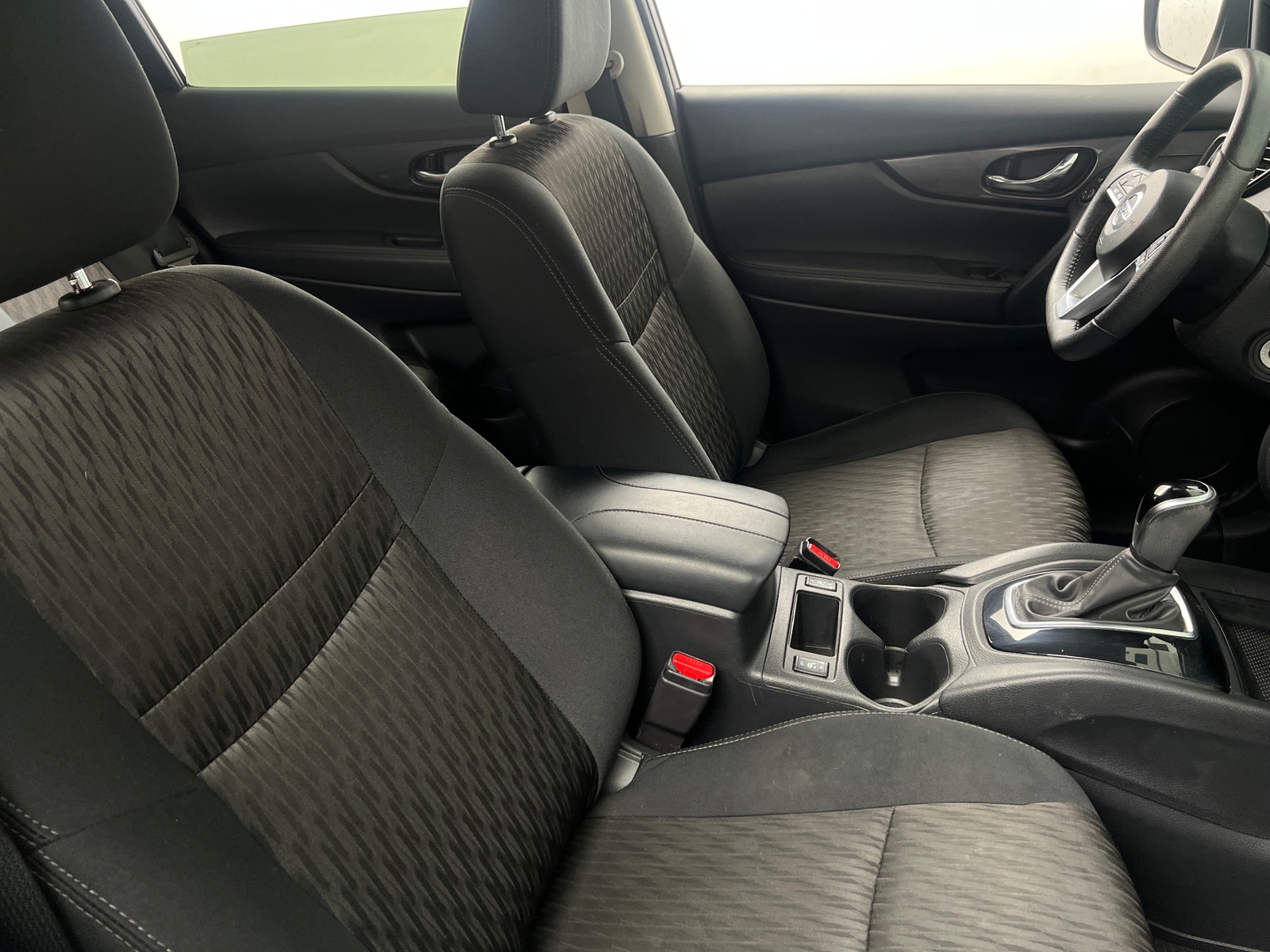 Thumbnail: 2019 Nissan Rogue - 2