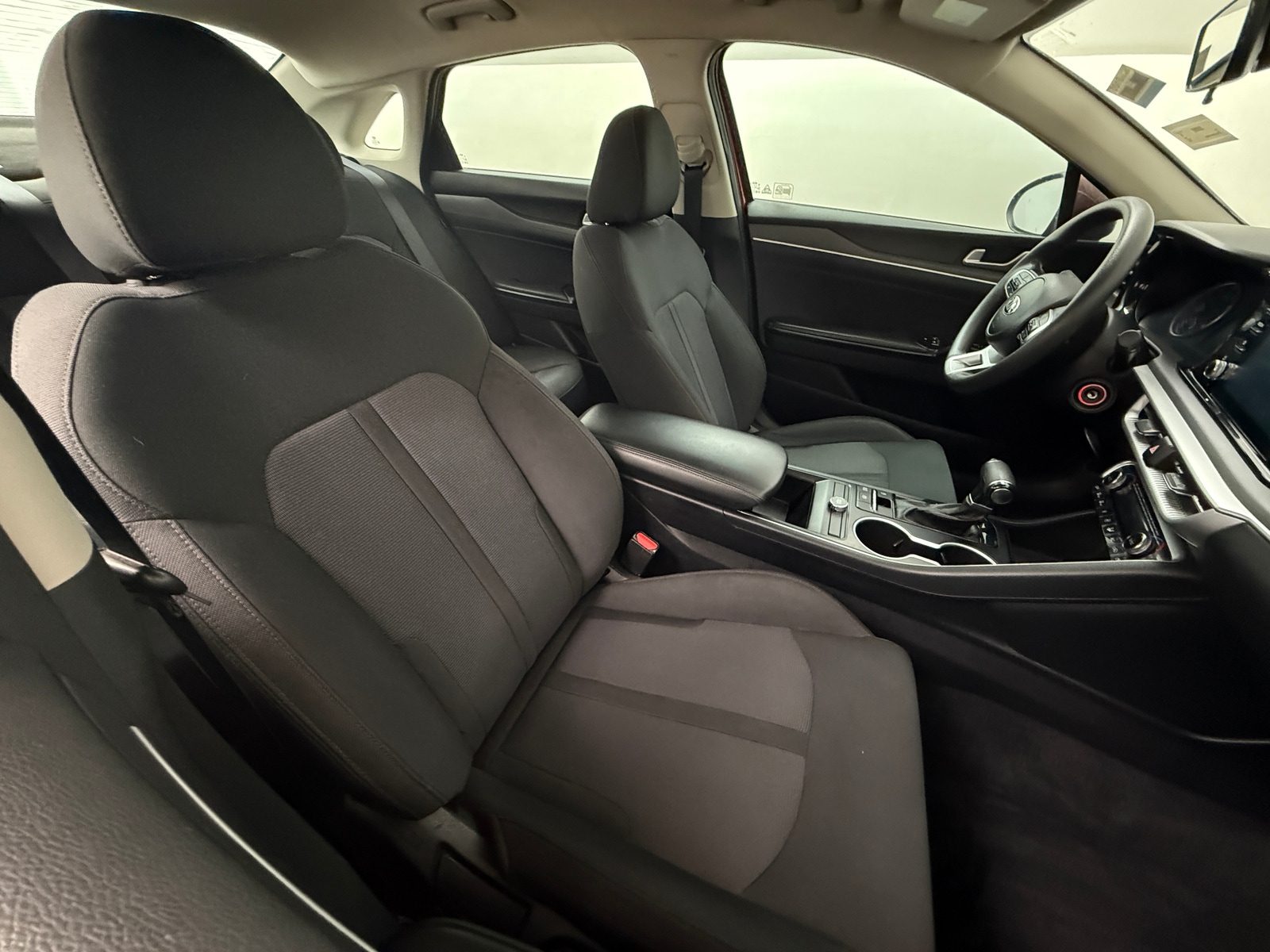 Thumbnail: 2021 Kia K5 - 2