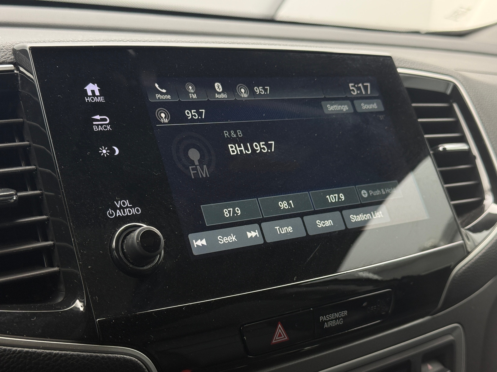 Thumbnail: 2020 Honda Pilot - 3