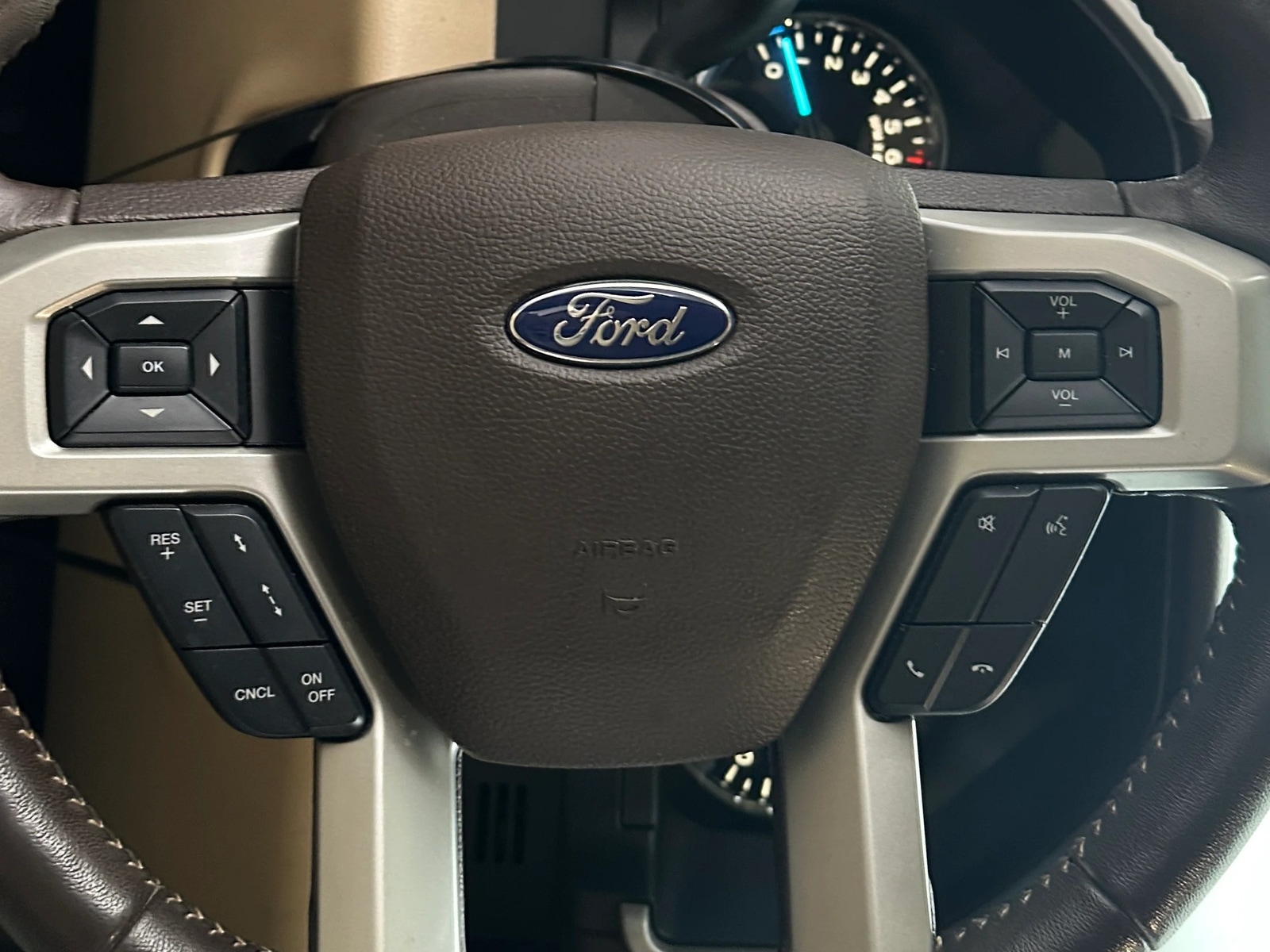 Thumbnail: 2020 Ford Econoline - 4