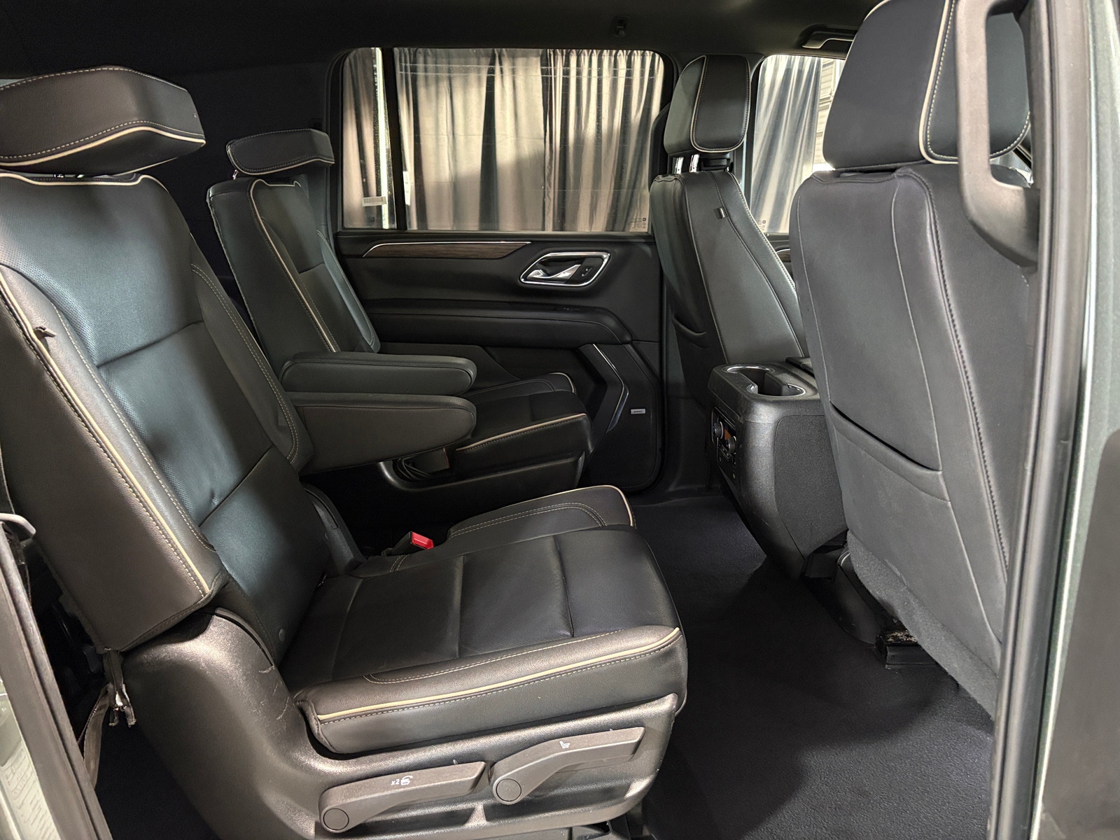 Thumbnail: 2023 Chevrolet Suburban - 5