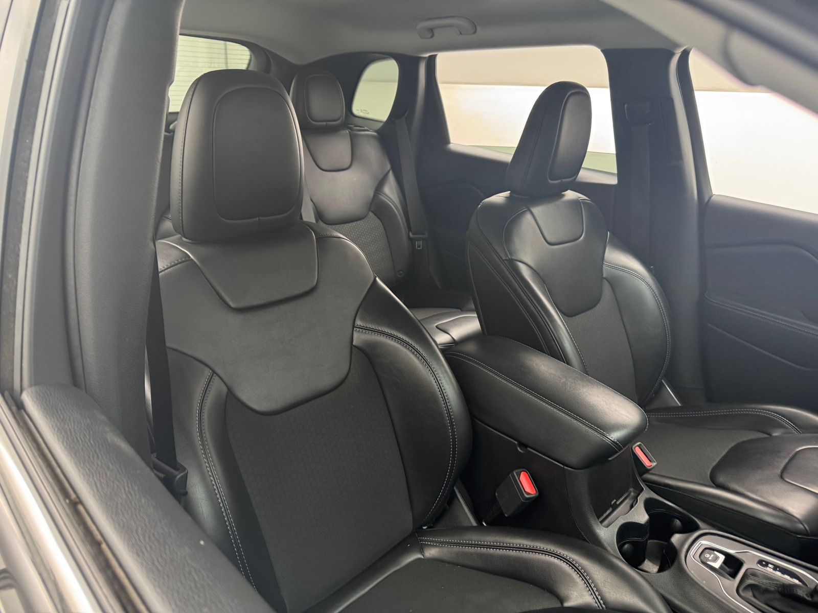 Thumbnail: 2019 Jeep Cherokee - 2