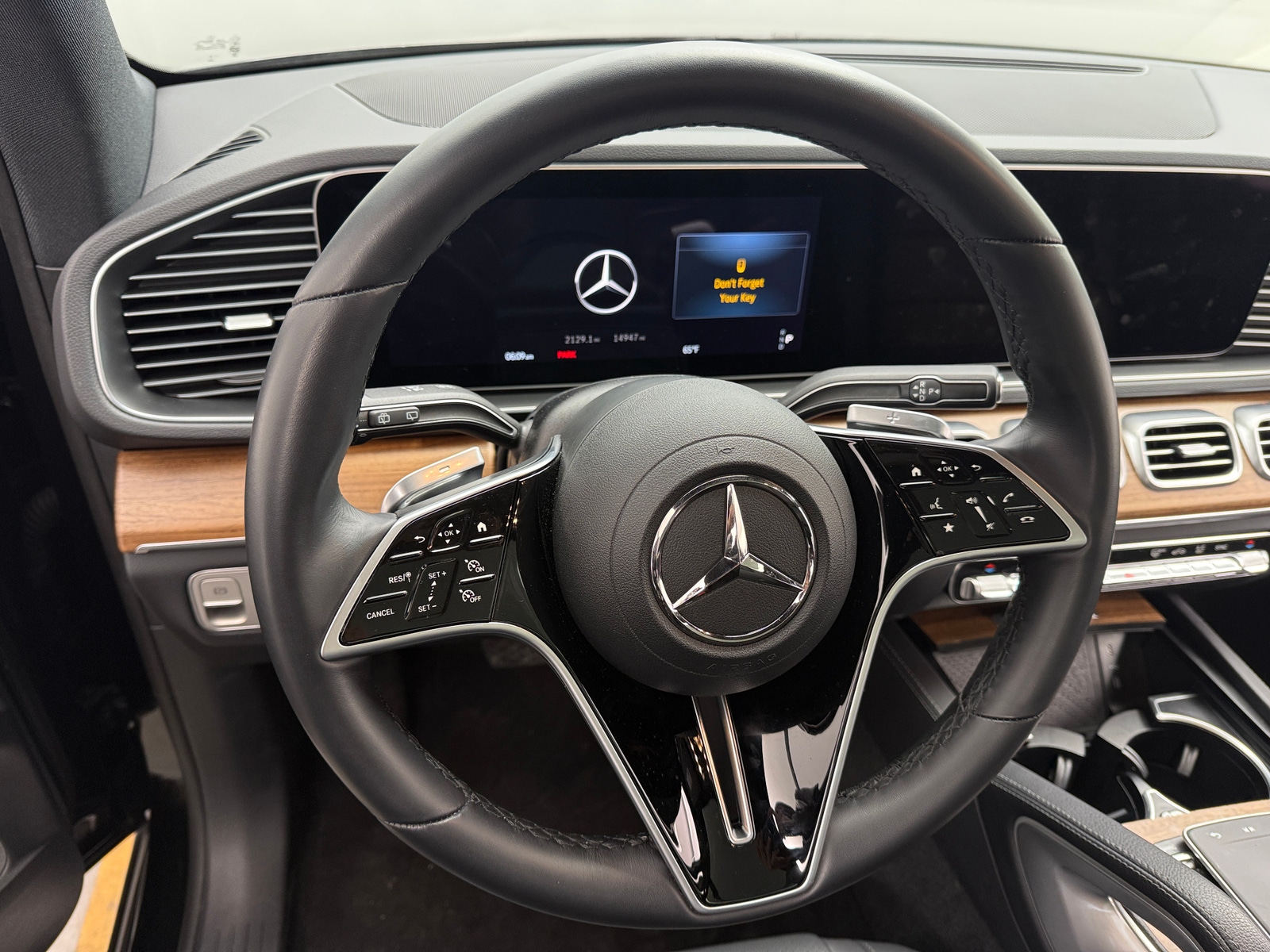 Thumbnail: 2025 Mercedes-Benz GLE - 4